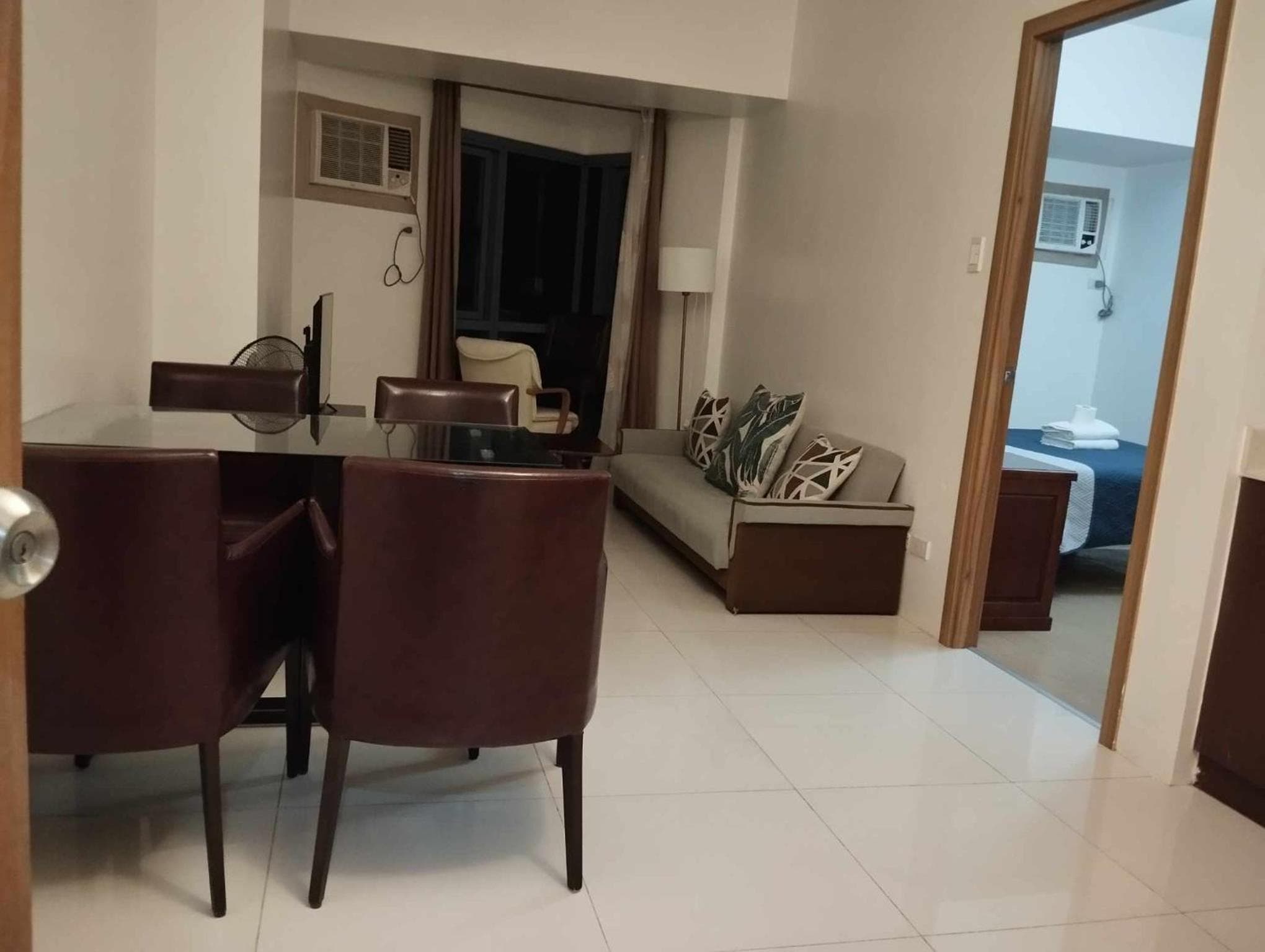 SnugglePod Condotel - Grand Riviera Suites, Manila, photo 3