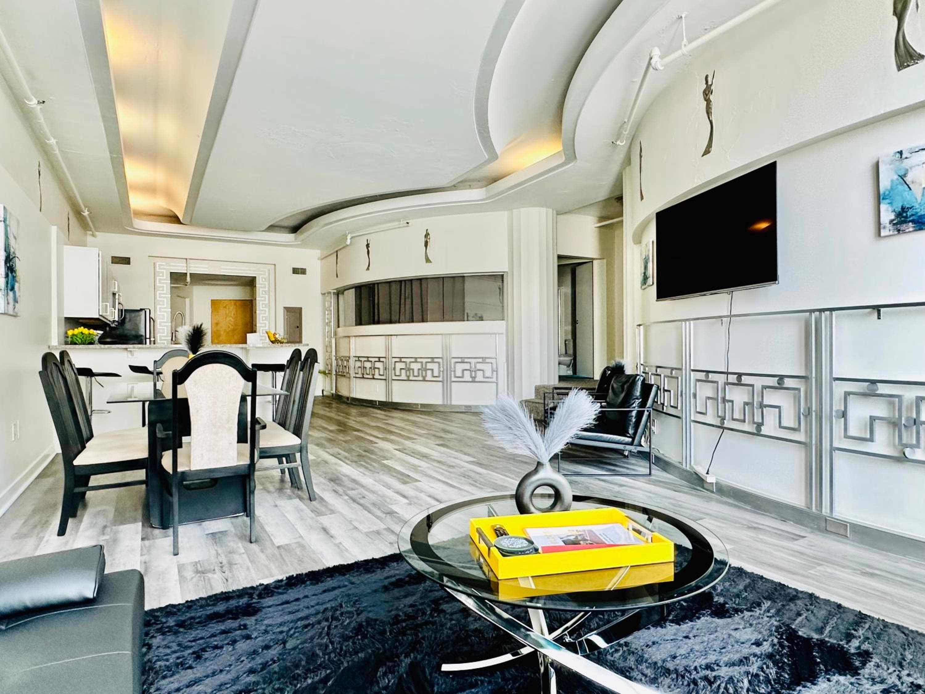 Executive Vacation Suite for 4, Indianapolis, photo 6