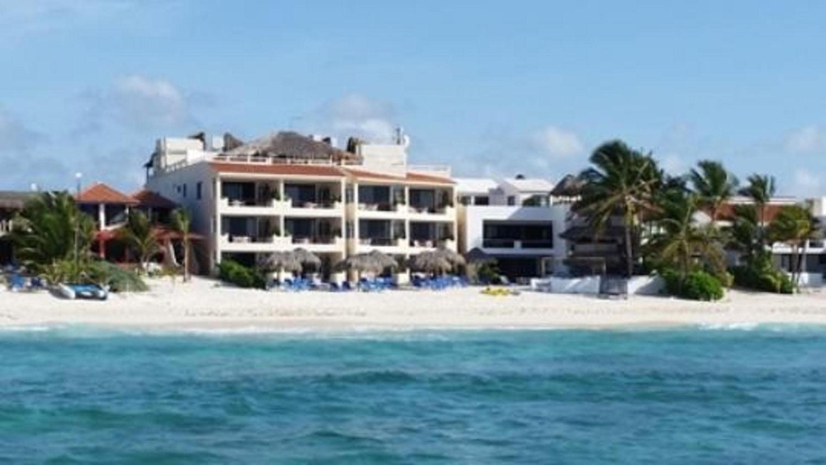 Aquatech Villas DeRosa Resort, Akumal