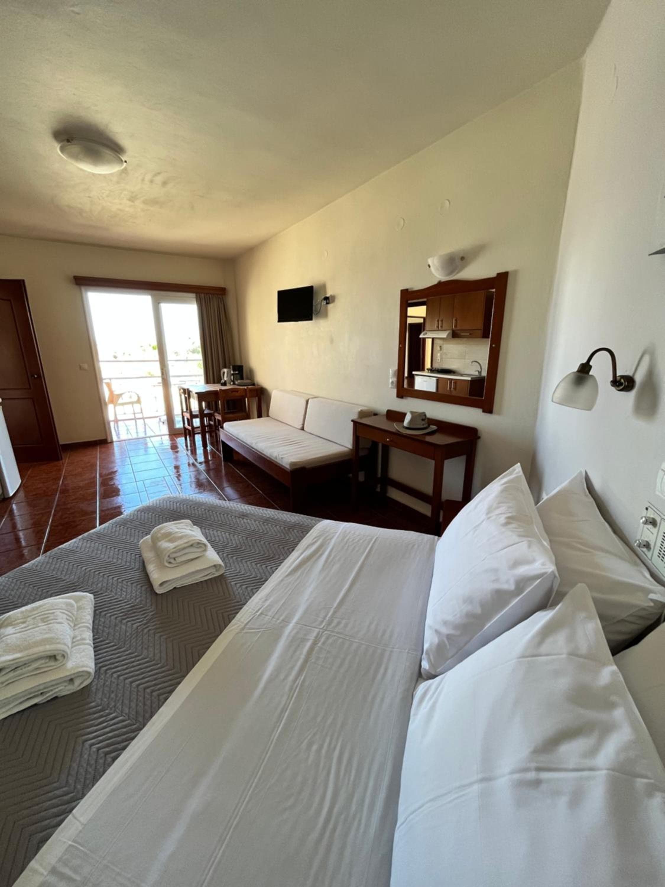 Iolkos Hotel Apartments, Kato Daratso, photo 4