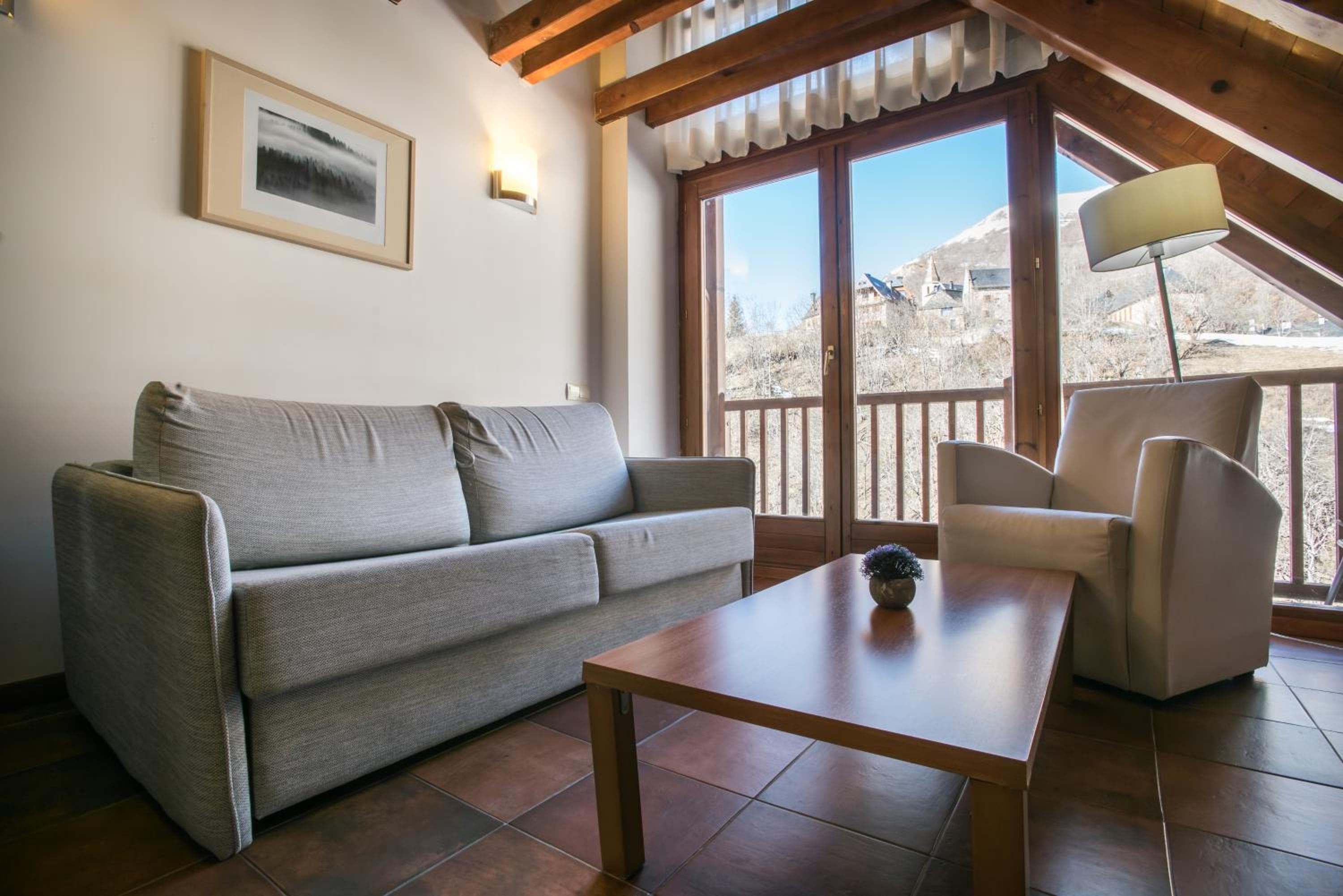 Apartamentos SNÖ Mont Romies Unhola, Salardú, photo 5