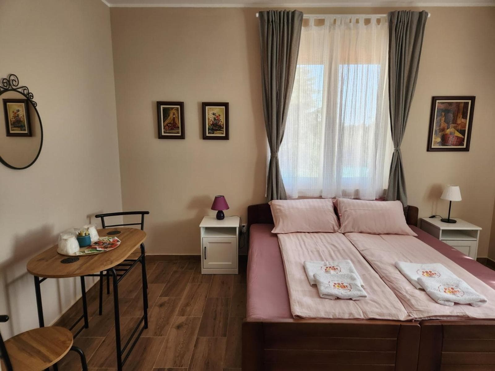 RoomsApartments PopCOURT Tenis Centar, Pančevo