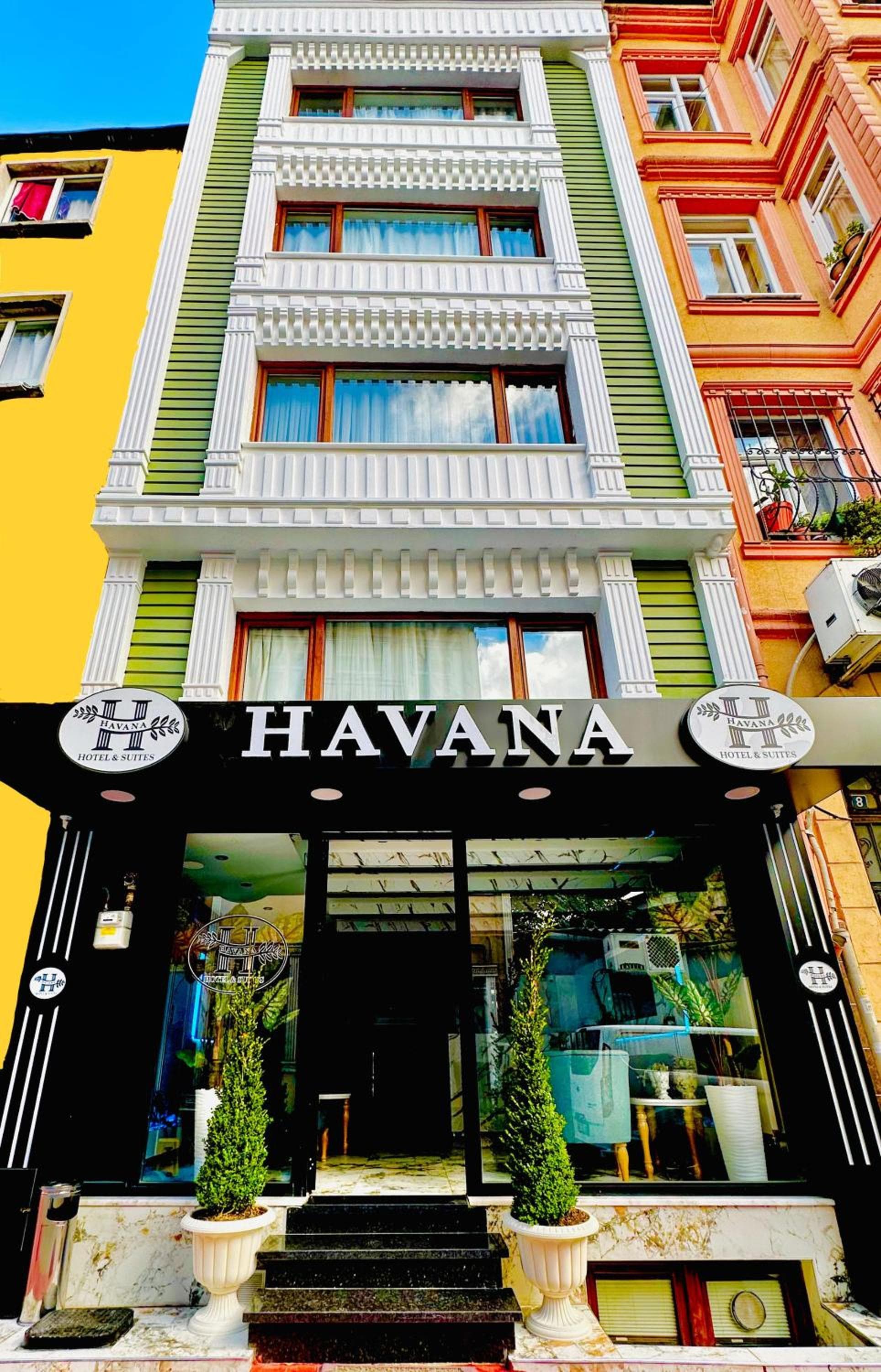 Building at TAKSİM HAVANA HOTEL SUİTES