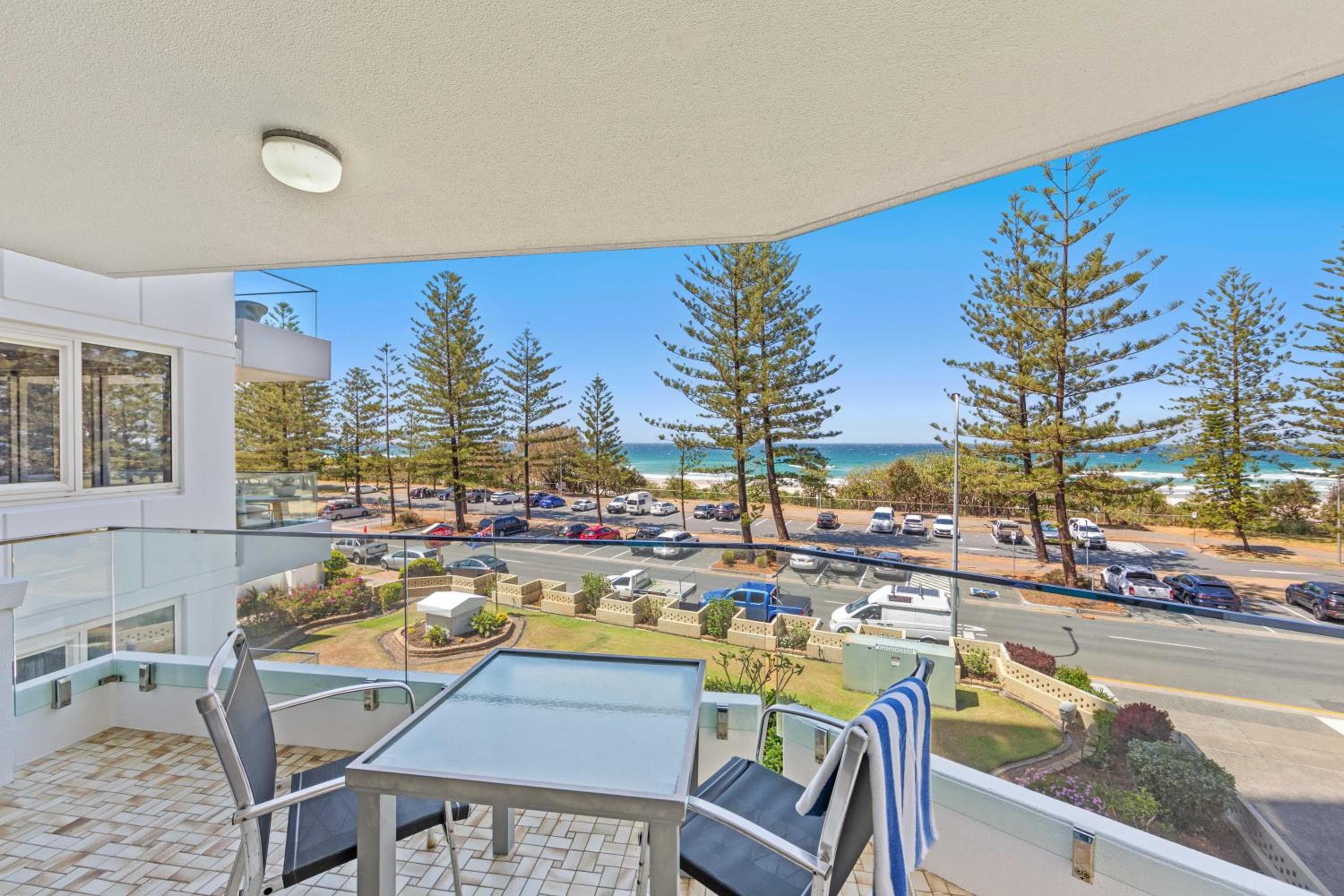 Southern Cross Beachfront Holiday Apartments, Gold Coast, photo 4