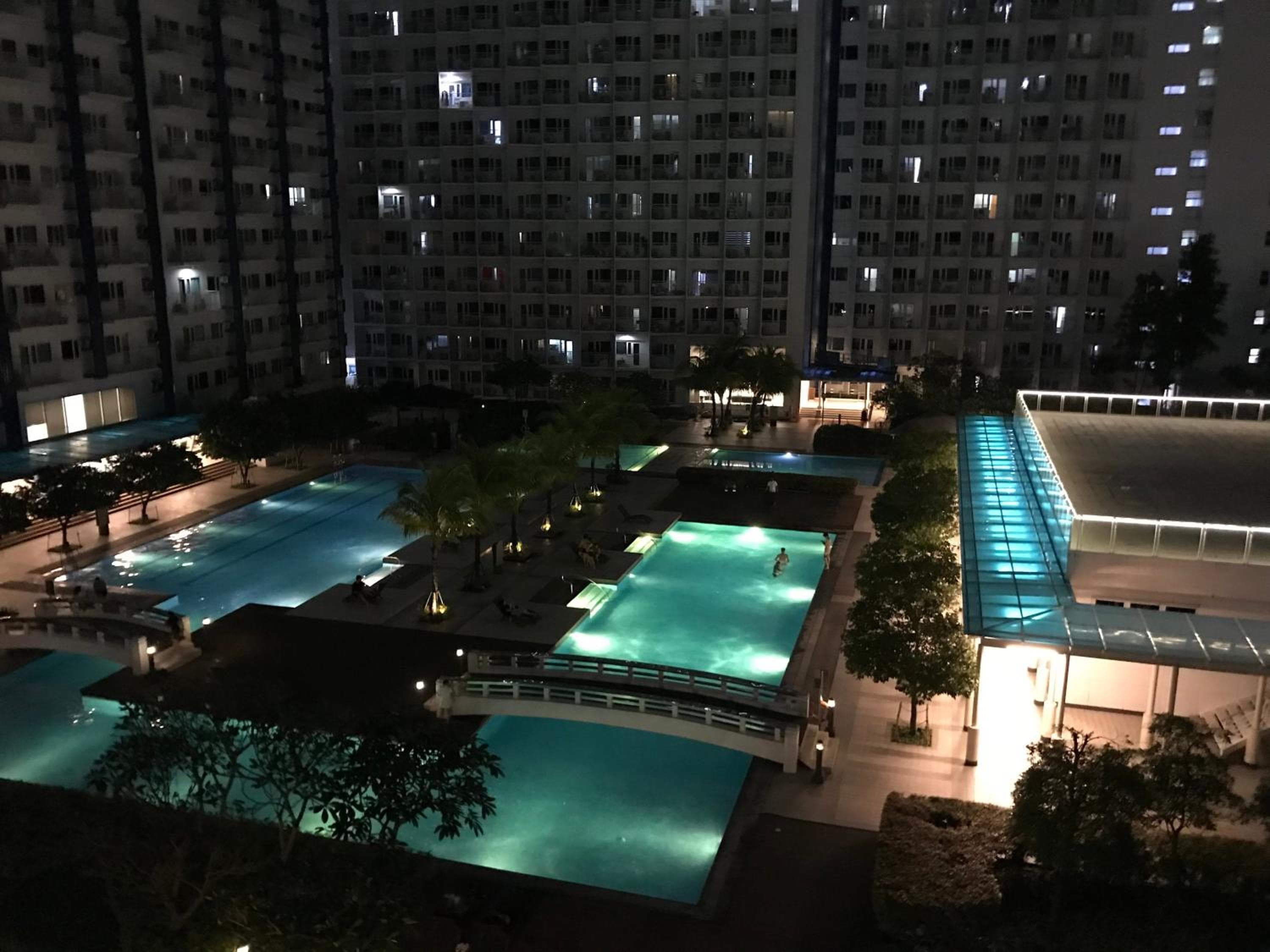 Stylish 1BR in Jazz Makati with Netflix Fast WiFi and Mall Access, Manila