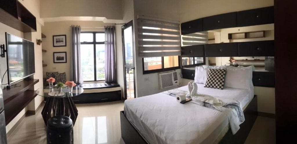 Mabolo garden flat a9 Rooftop Pool Shortwalk to Ayala Mall, photo 3