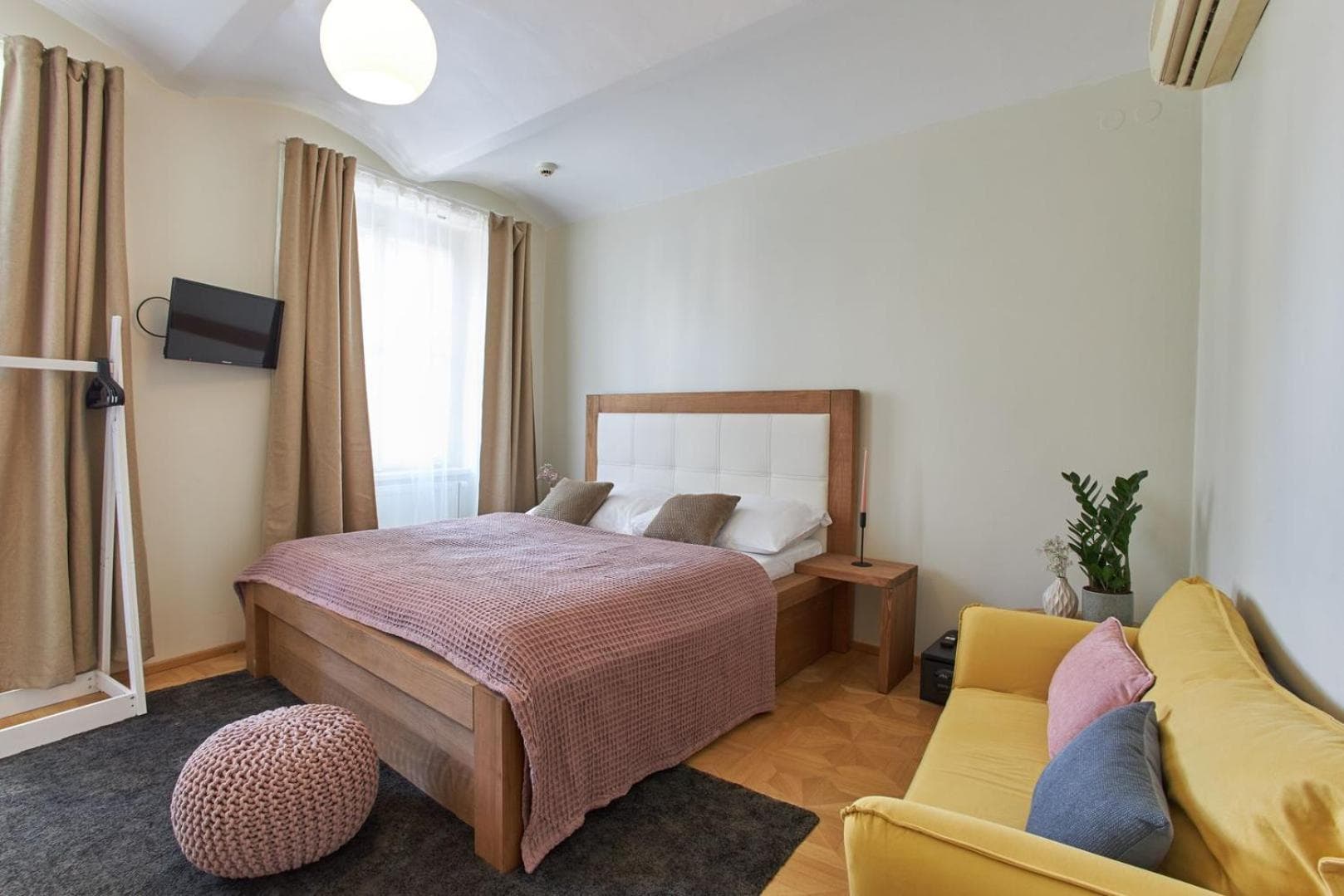 River View Residence by Charles Bridge, Prague, photo 2