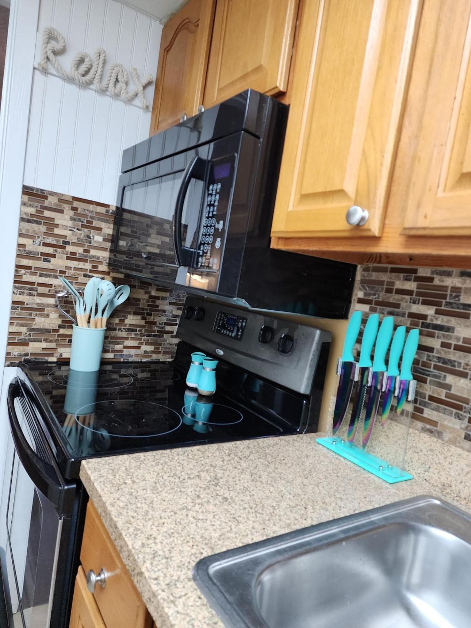 Heated Pools, Heated lazy river, 3 hot tubs-Privately owned Oceanfront renovated condo on 12th floor, Myrtle Beach, photo 6