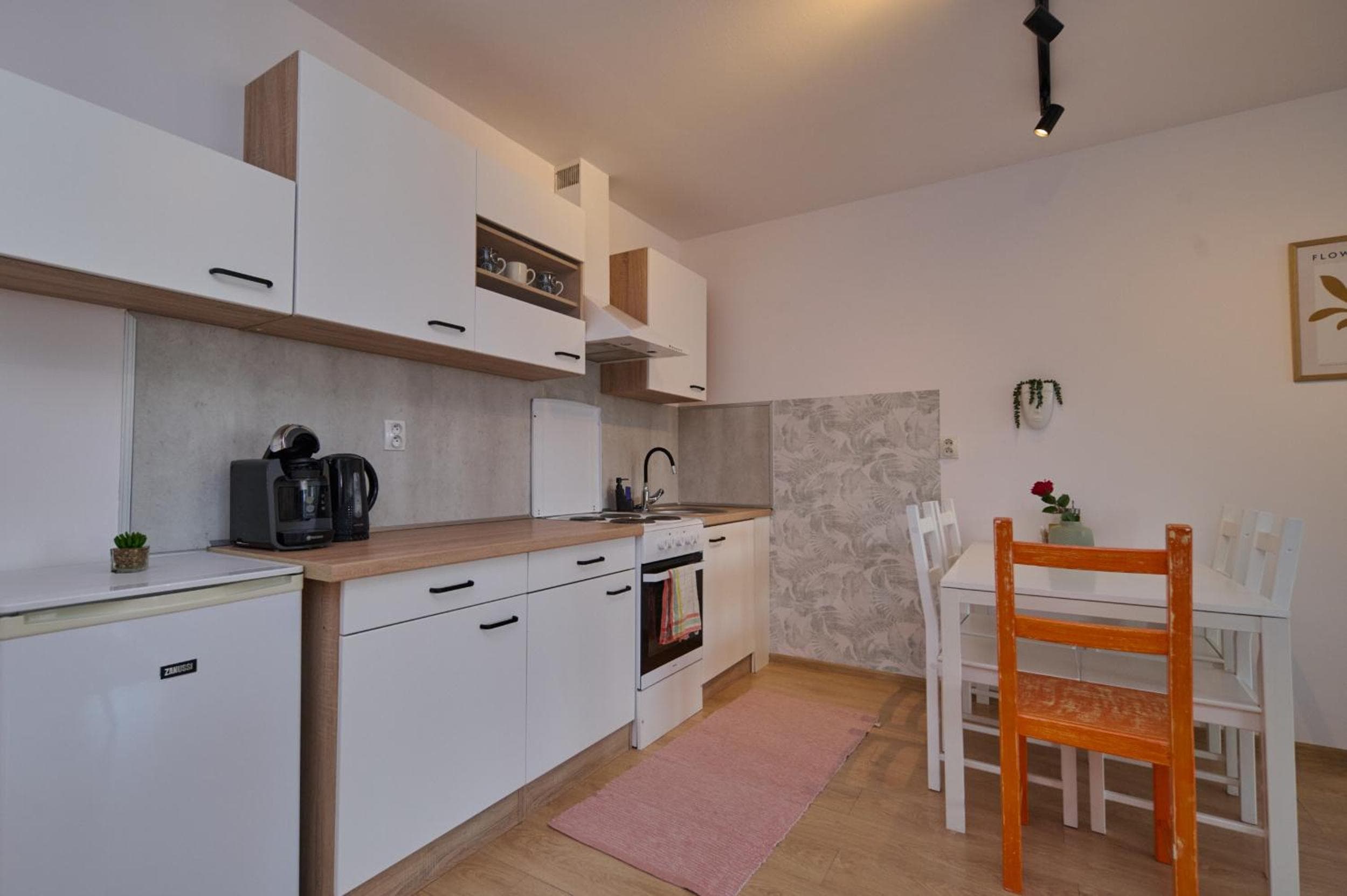 Central Apartments, Martin, photo 6