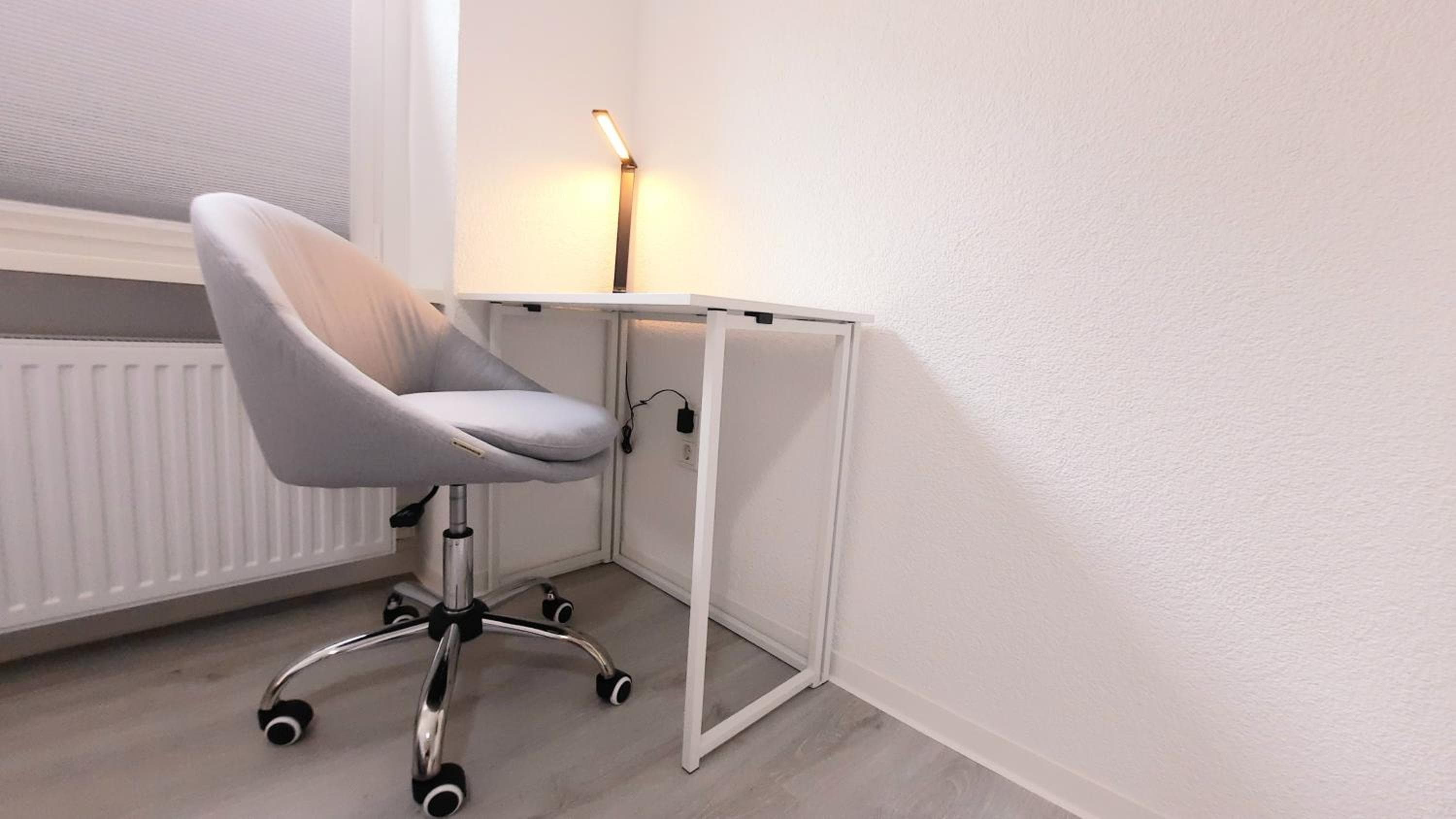 Gemütliche Unterkünfte für längeren Aufenthalt und Monteure inkl Balkon, Waschmaschine, WiFi, Küche und Parkplatz, Aschersleben, photo 6
