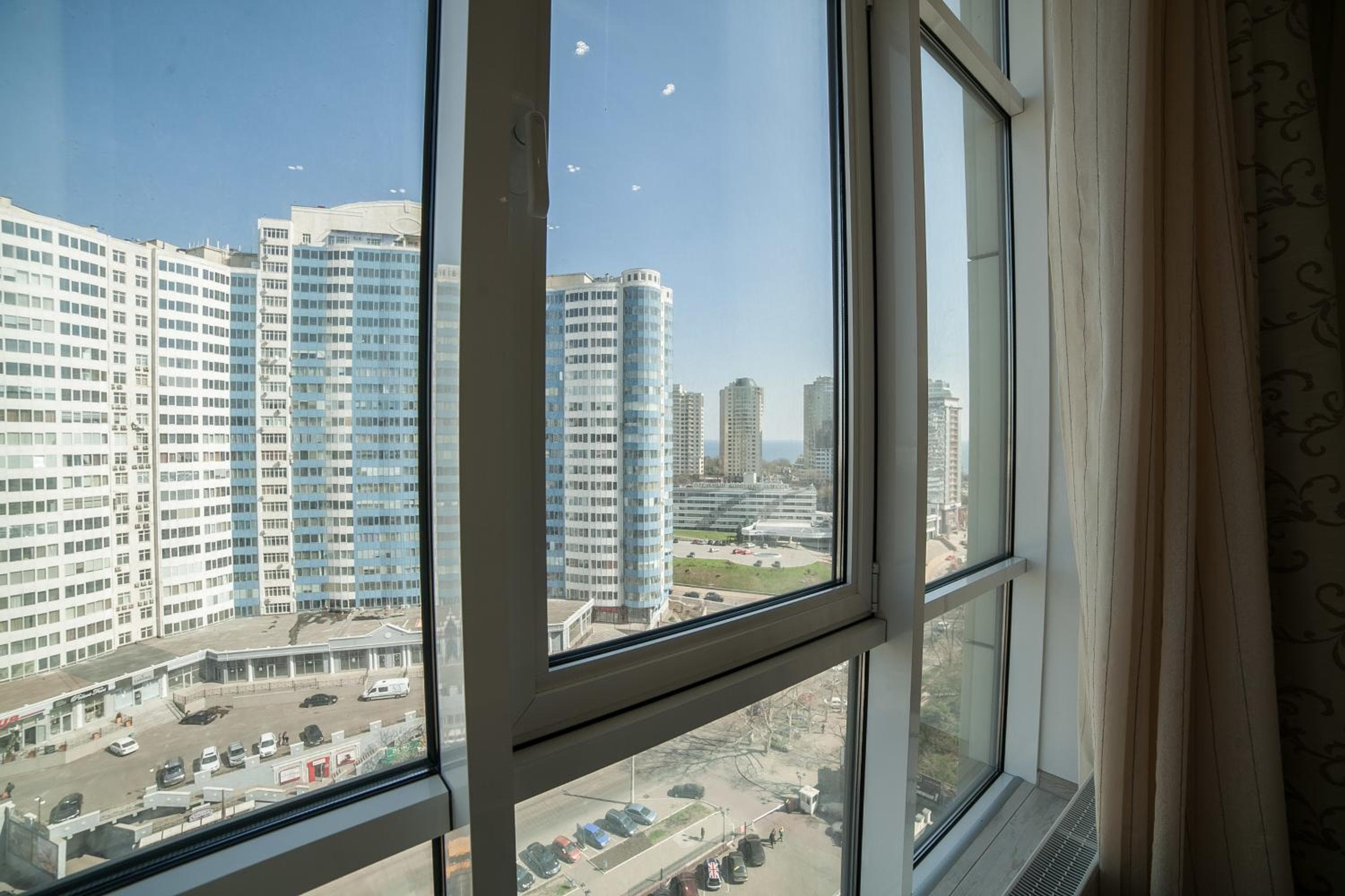 Corona Hotel & Apartments, Odesa, photo 5