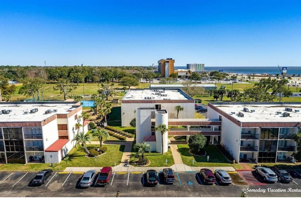 Biloxi Beach-Good Vibes Condo, Biloxi