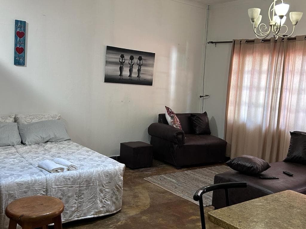 Blue Lantern Bed and Breakfast, Kempton Park, photo 6