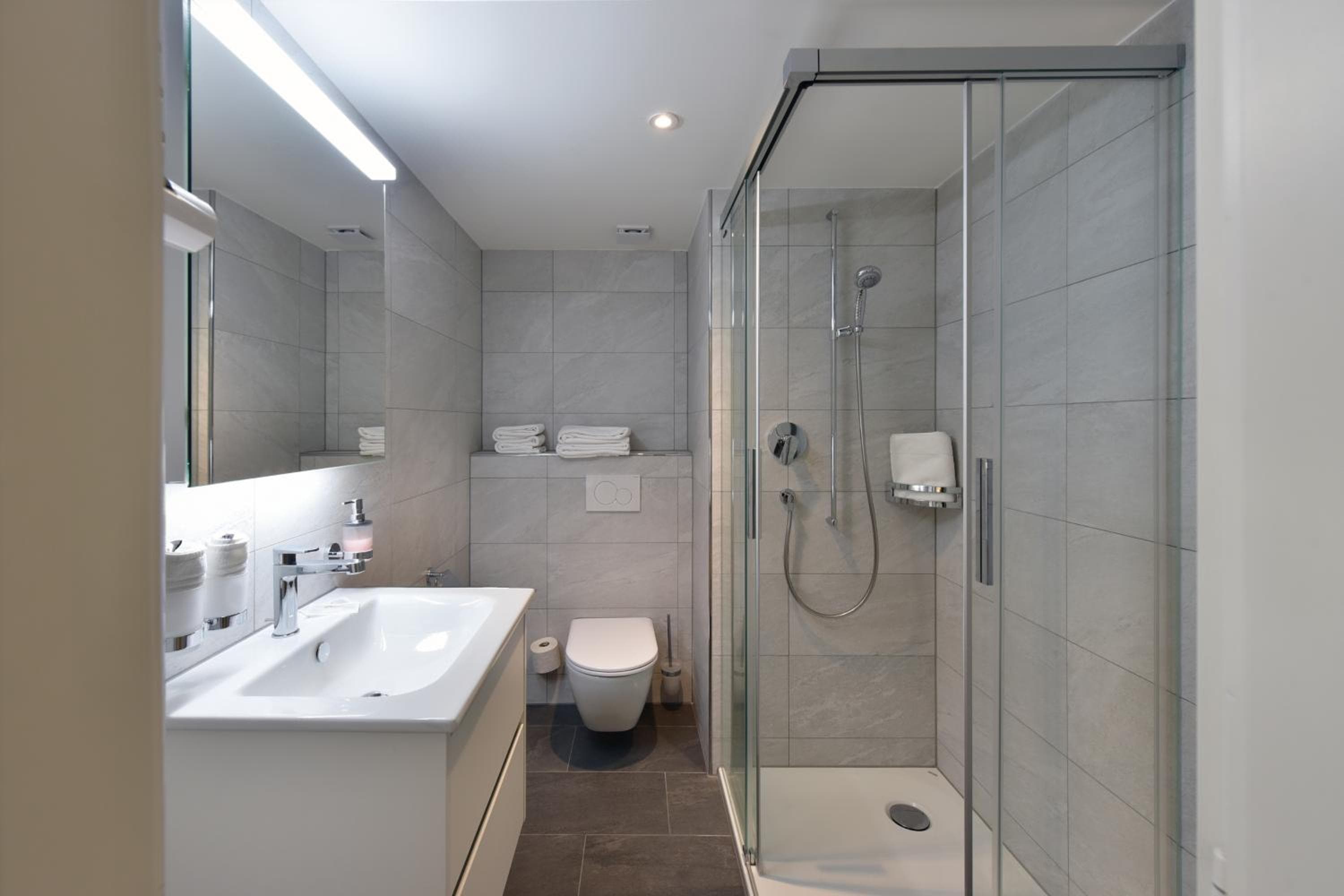 Bellevue Hotel & Apartments, Lenk, photo 2