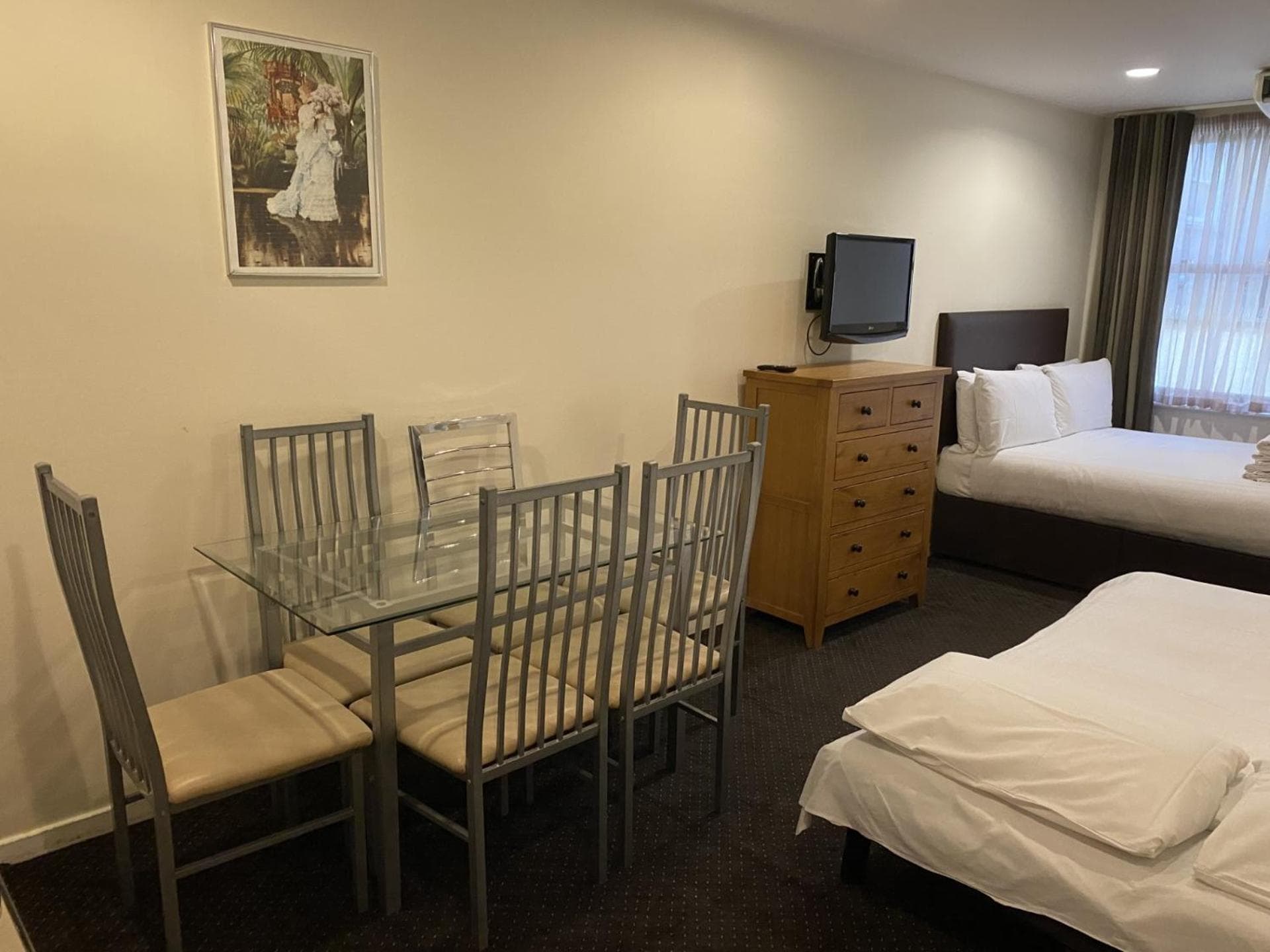 Grand Plaza Serviced Apartments, London, photo 6