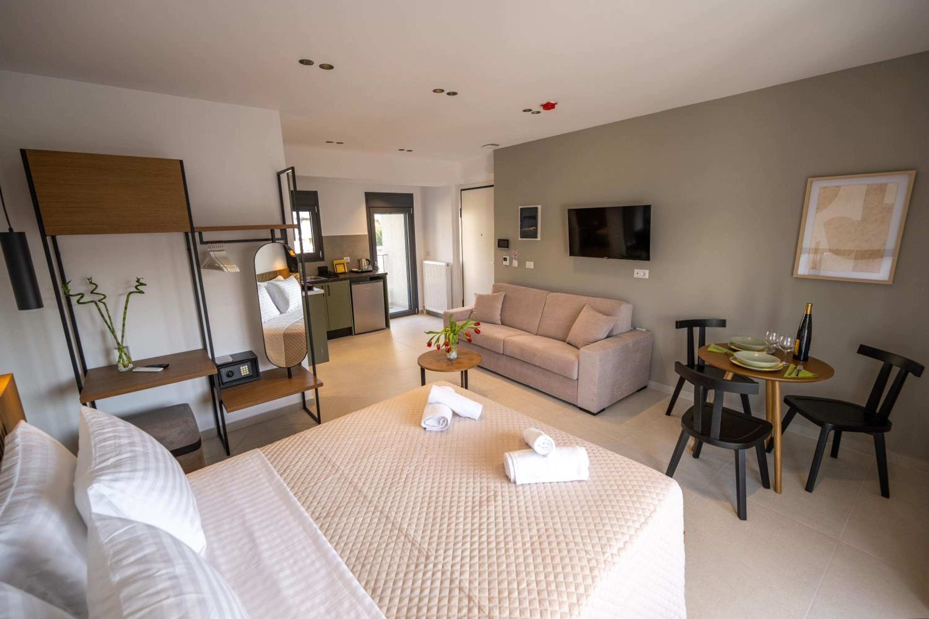Athens Genesis Luxury Suites By SEM, Athens, photo 5