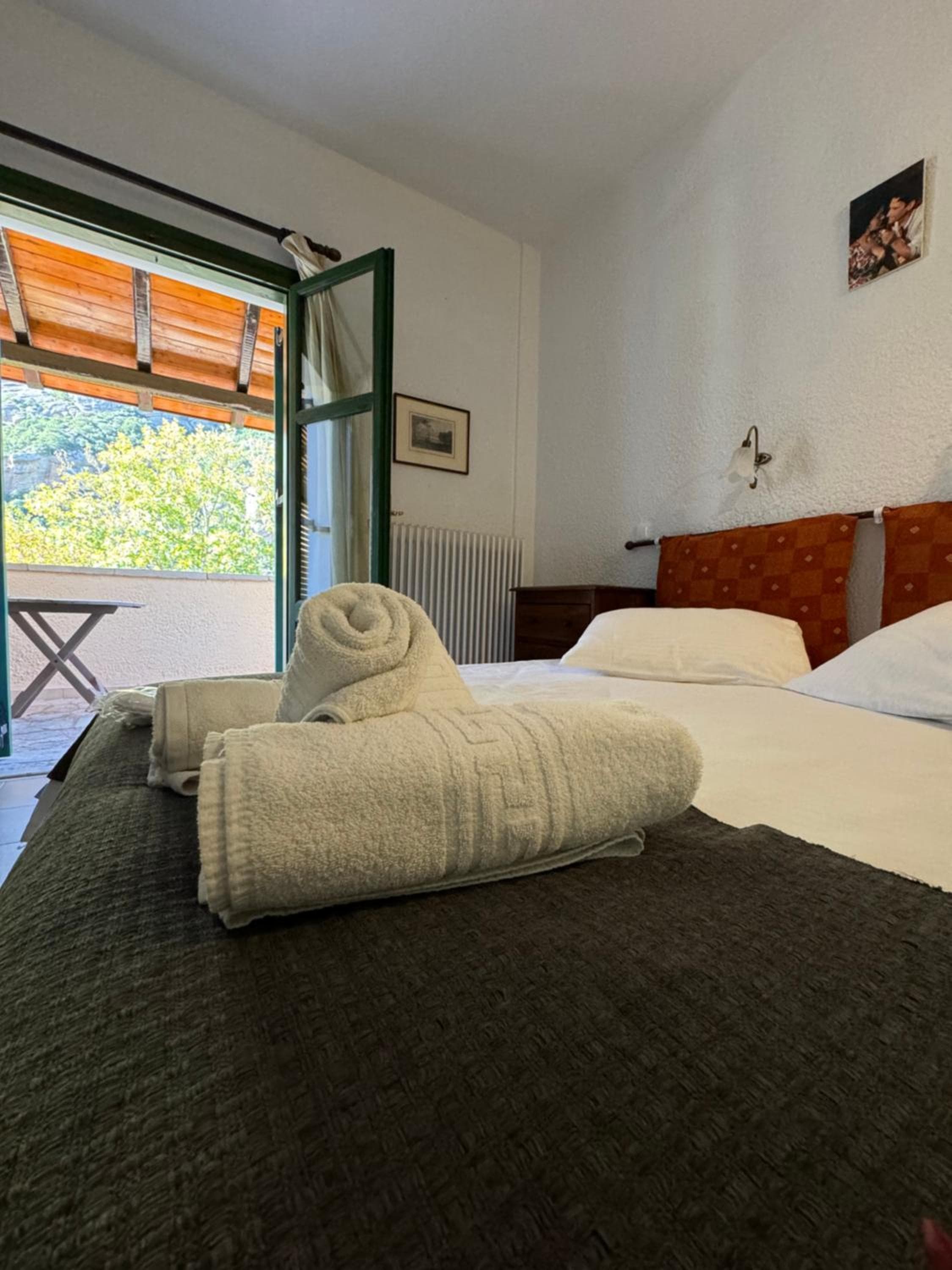 Muntenia Inn Apartments and Suites, Kalavrita, photo 6