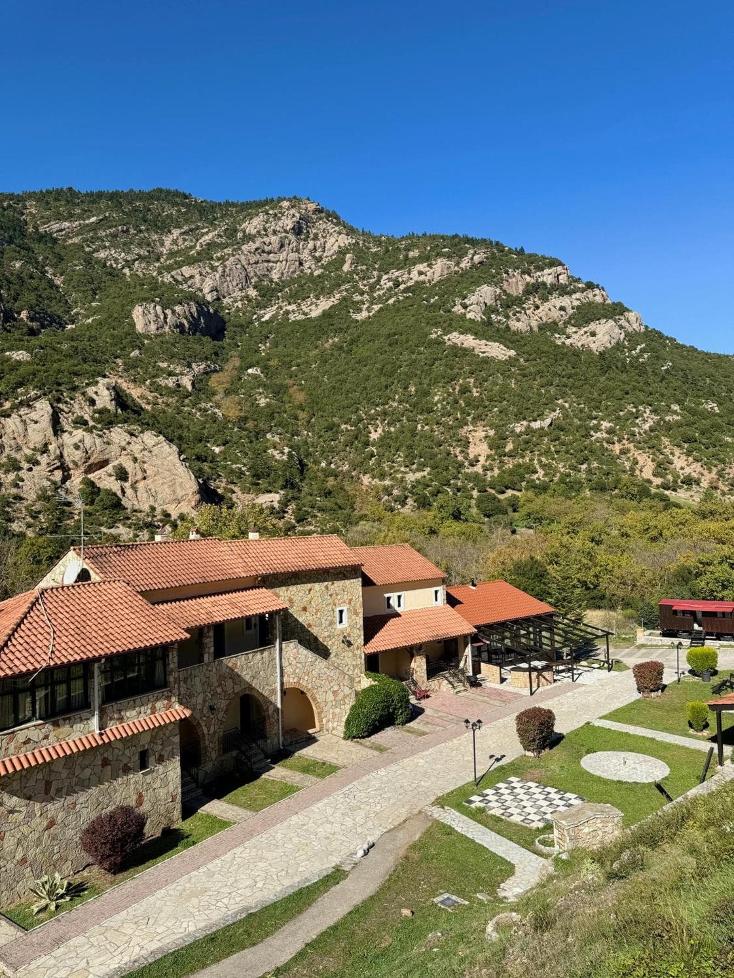 Muntenia Inn Apartments and Suites, Kalavrita