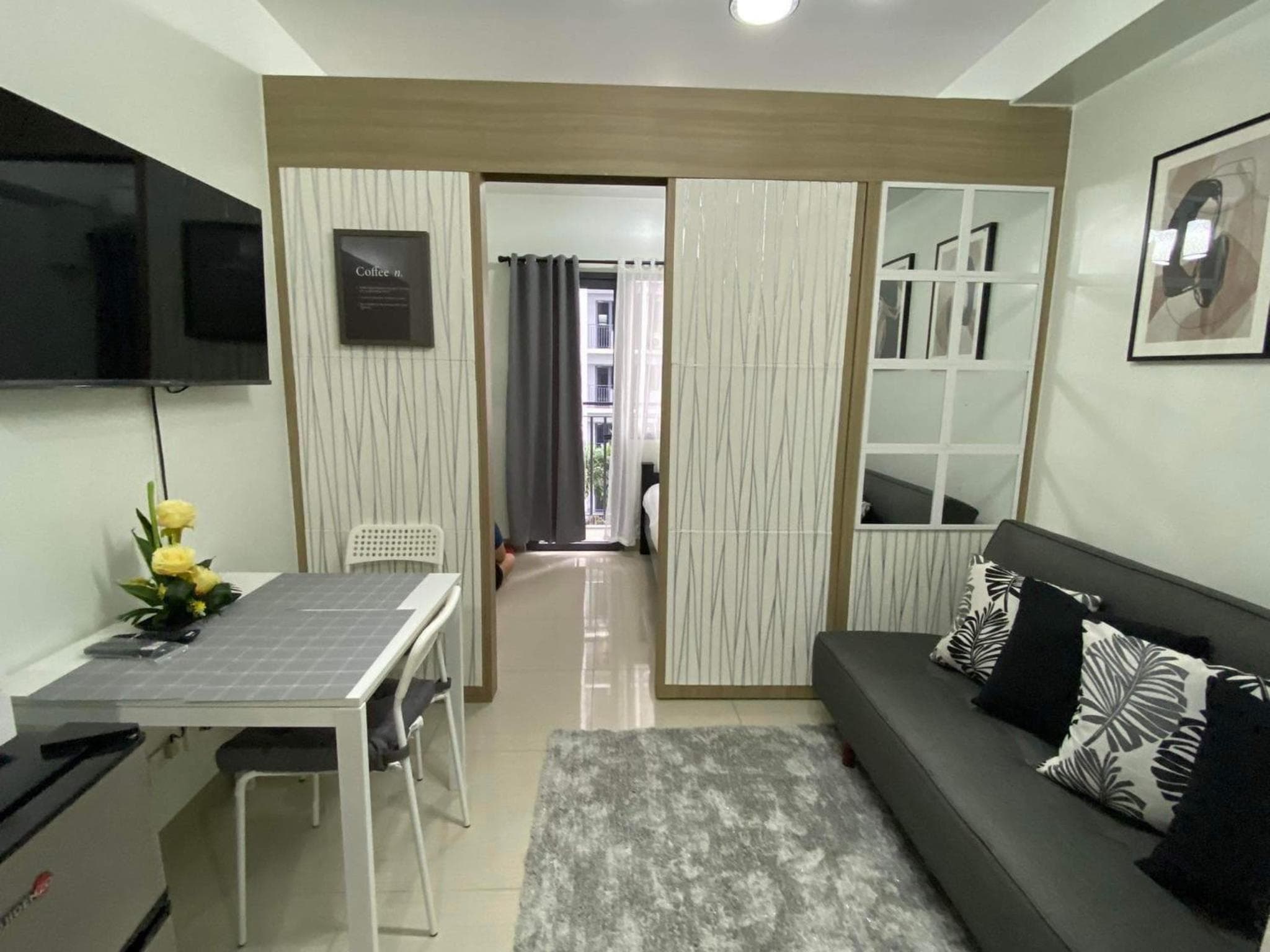 SHORE RESIDENCE D16 shortwalk Mall of asia near airport, Manila