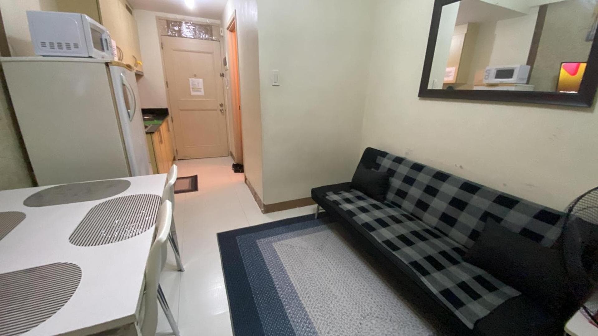 CHATEAU ELYSEE A16 Near Resto And Sm Mall/Airport, Manila, photo 2