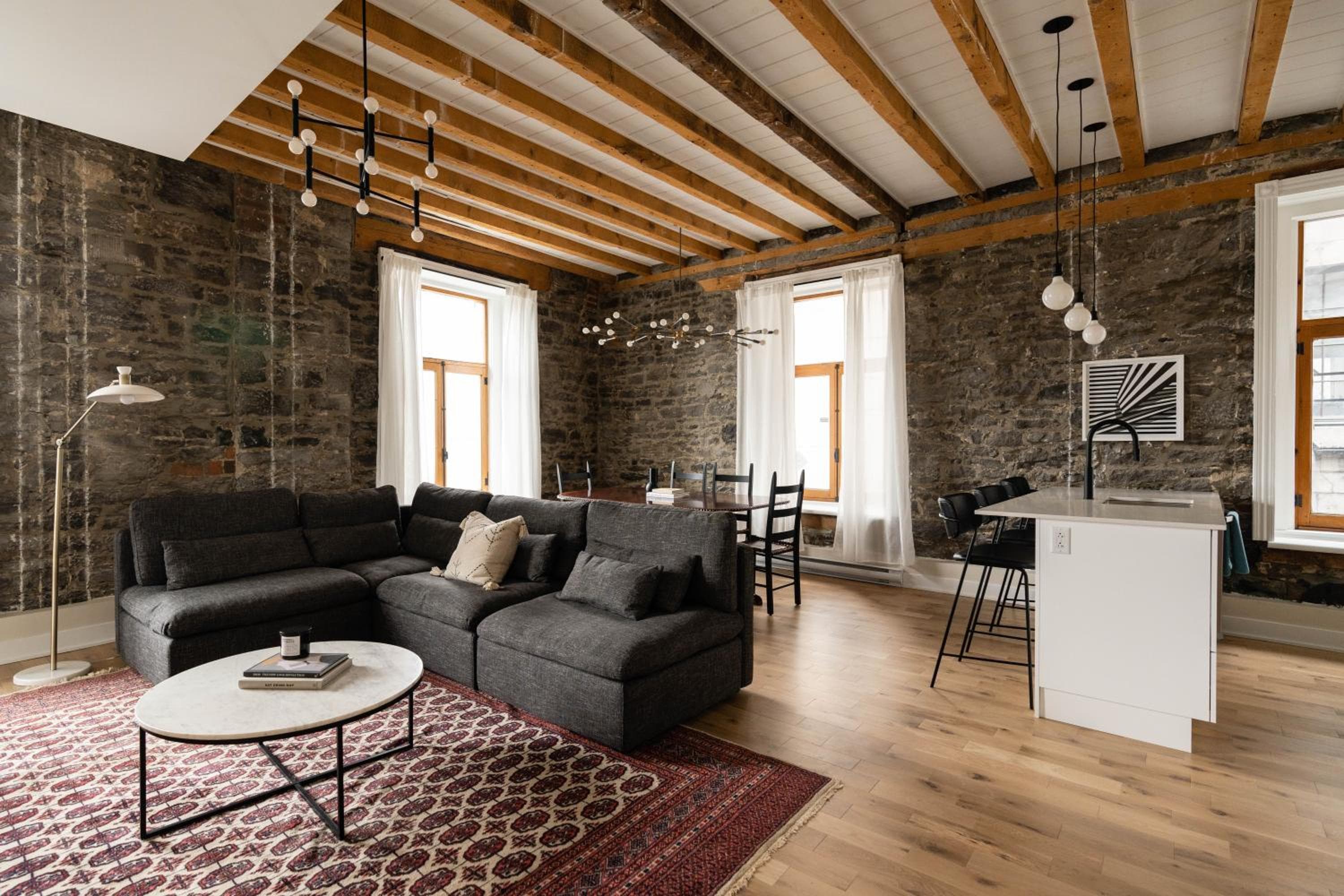 Maison Place Royale by Luxury In Transit, Montréal, photo 4