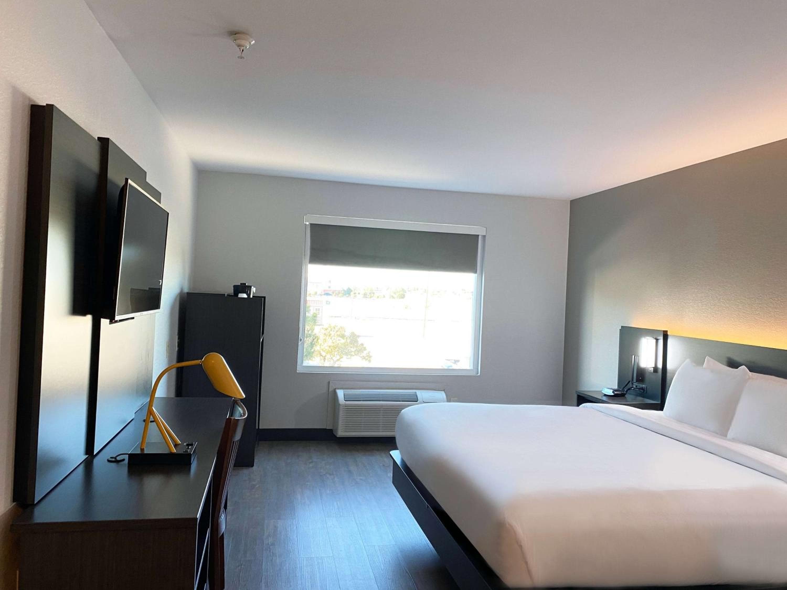 Hawthorn Extended Stay by Wyndham Hobbs, Hobbs, photo 6