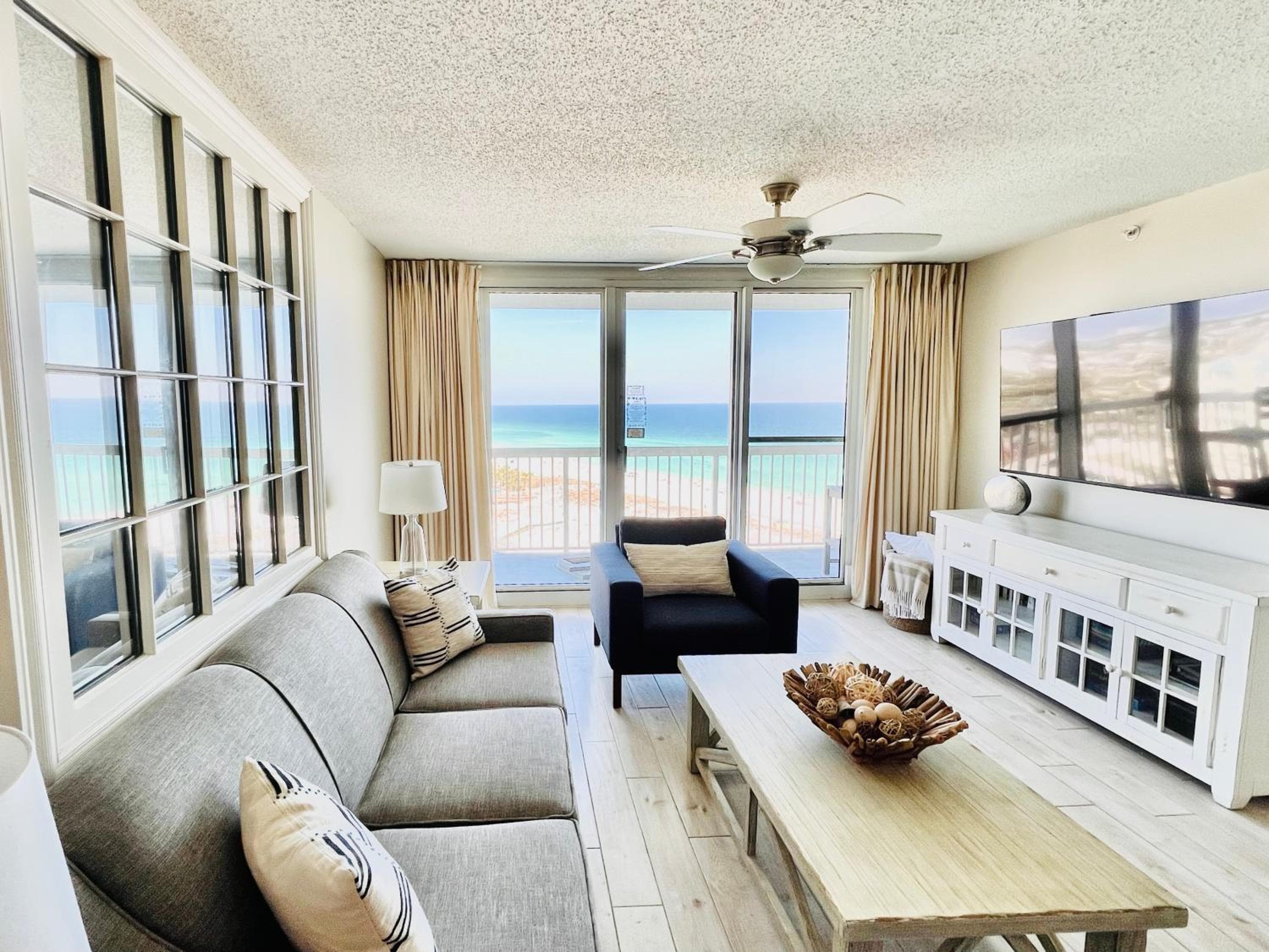 Beachfront Retreat- "The Getaway", Destin, photo 3