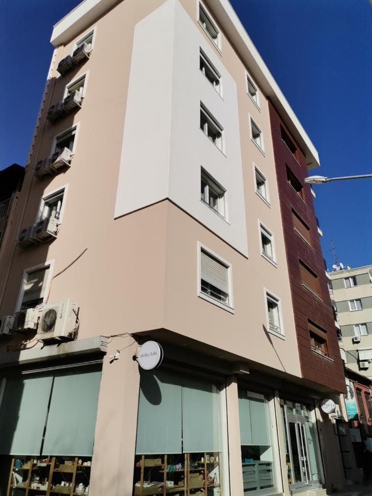 Ada Apart, Izmir