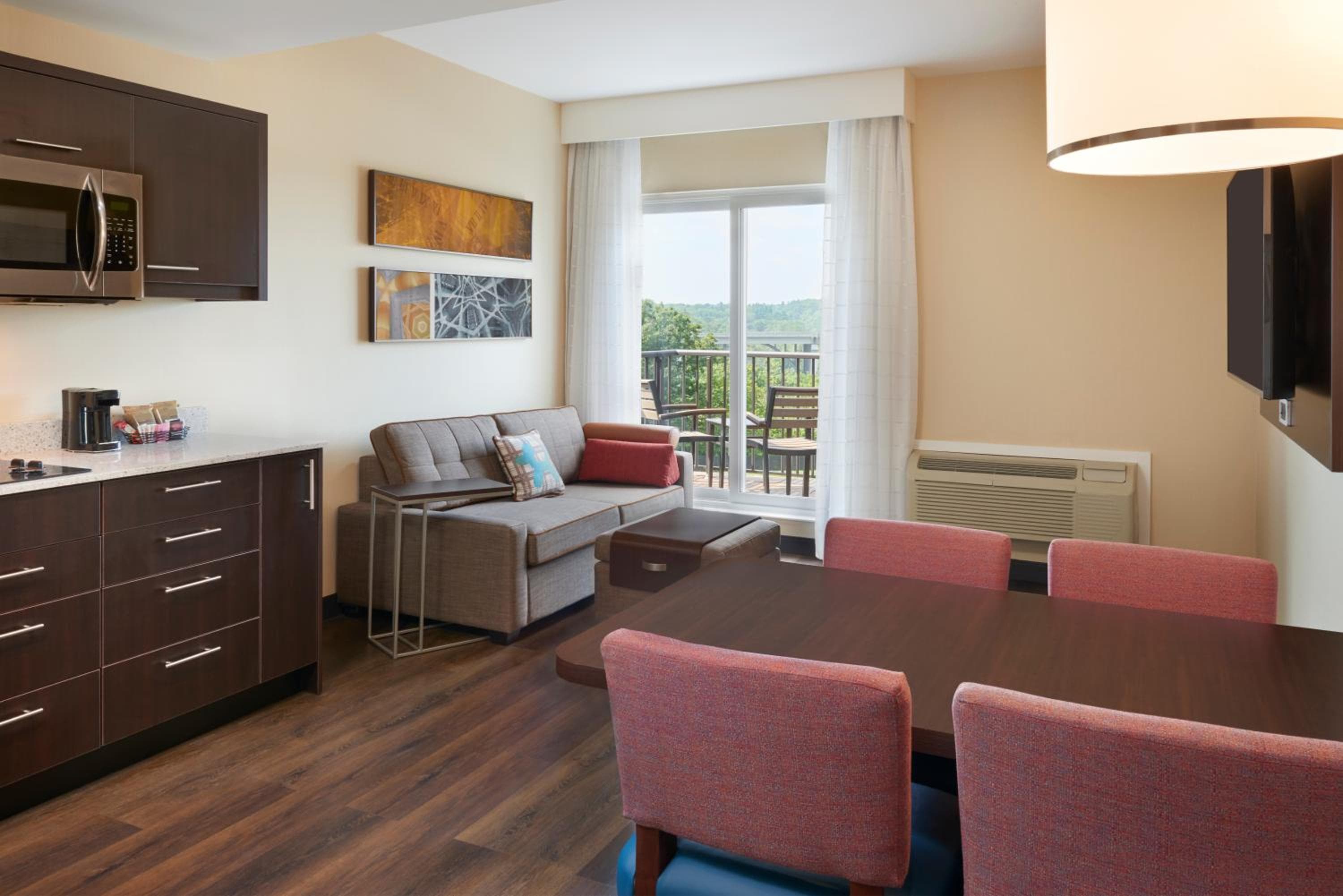 TownePlace Suites by Marriott Toronto Oakville, Oakville, photo 3