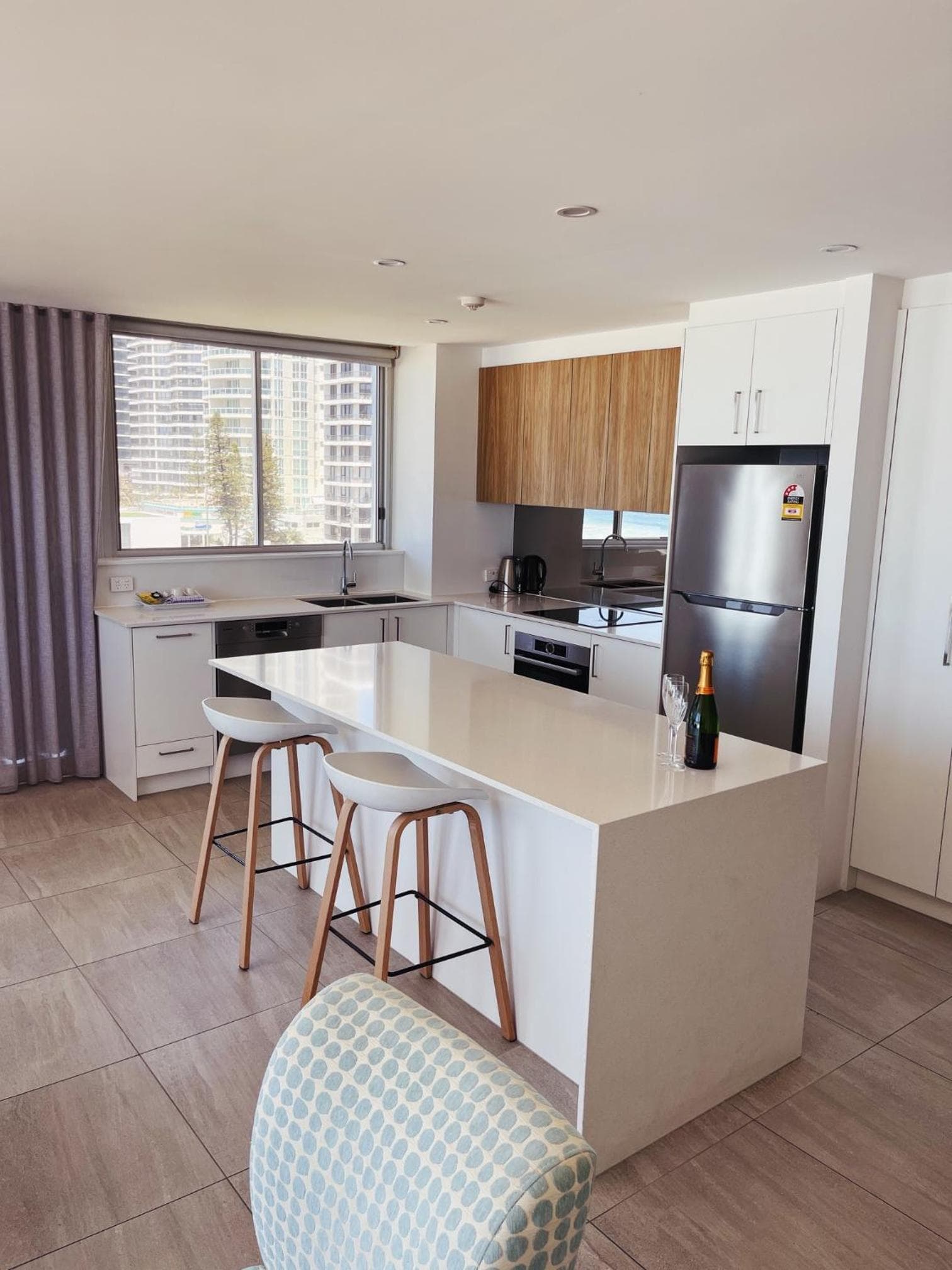 Golden Sands on the Beach - Absolute Beachfront Apartments, photo 2