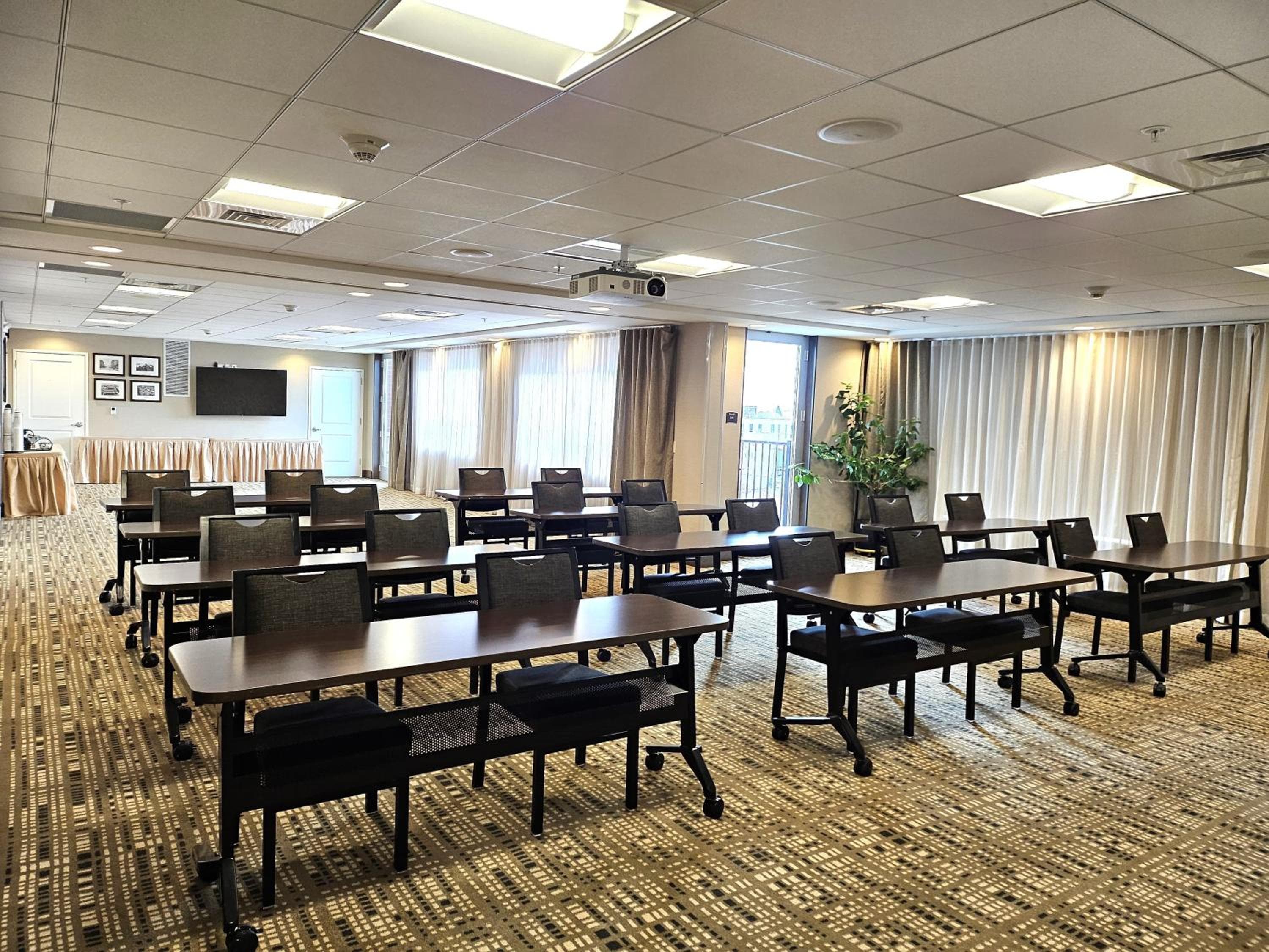 Staybridge Suites Marquette by IHG, Marquette, photo 3