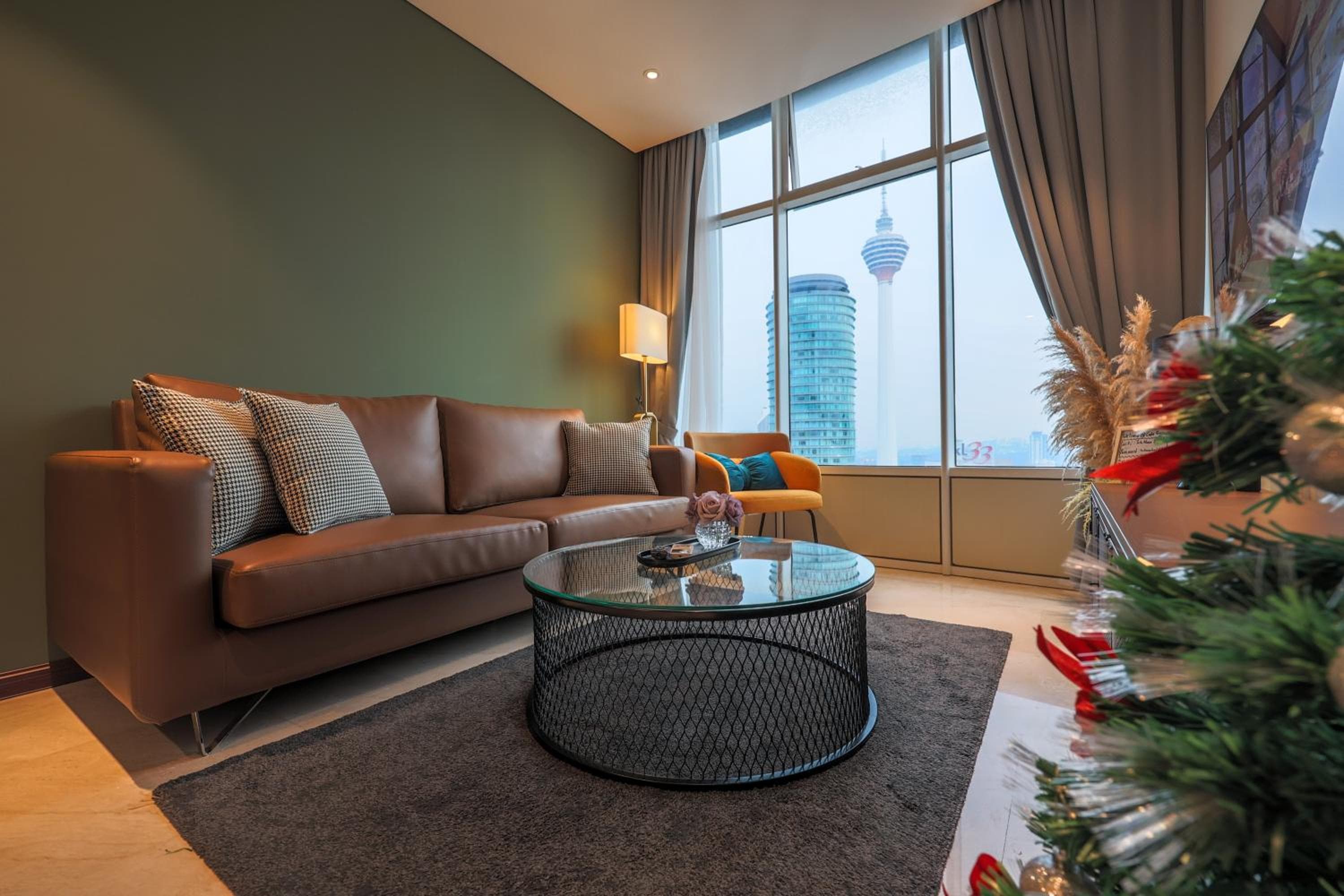 Calm Sojourn, Sky Suites KLCC, Kuala Lumpur, photo 3