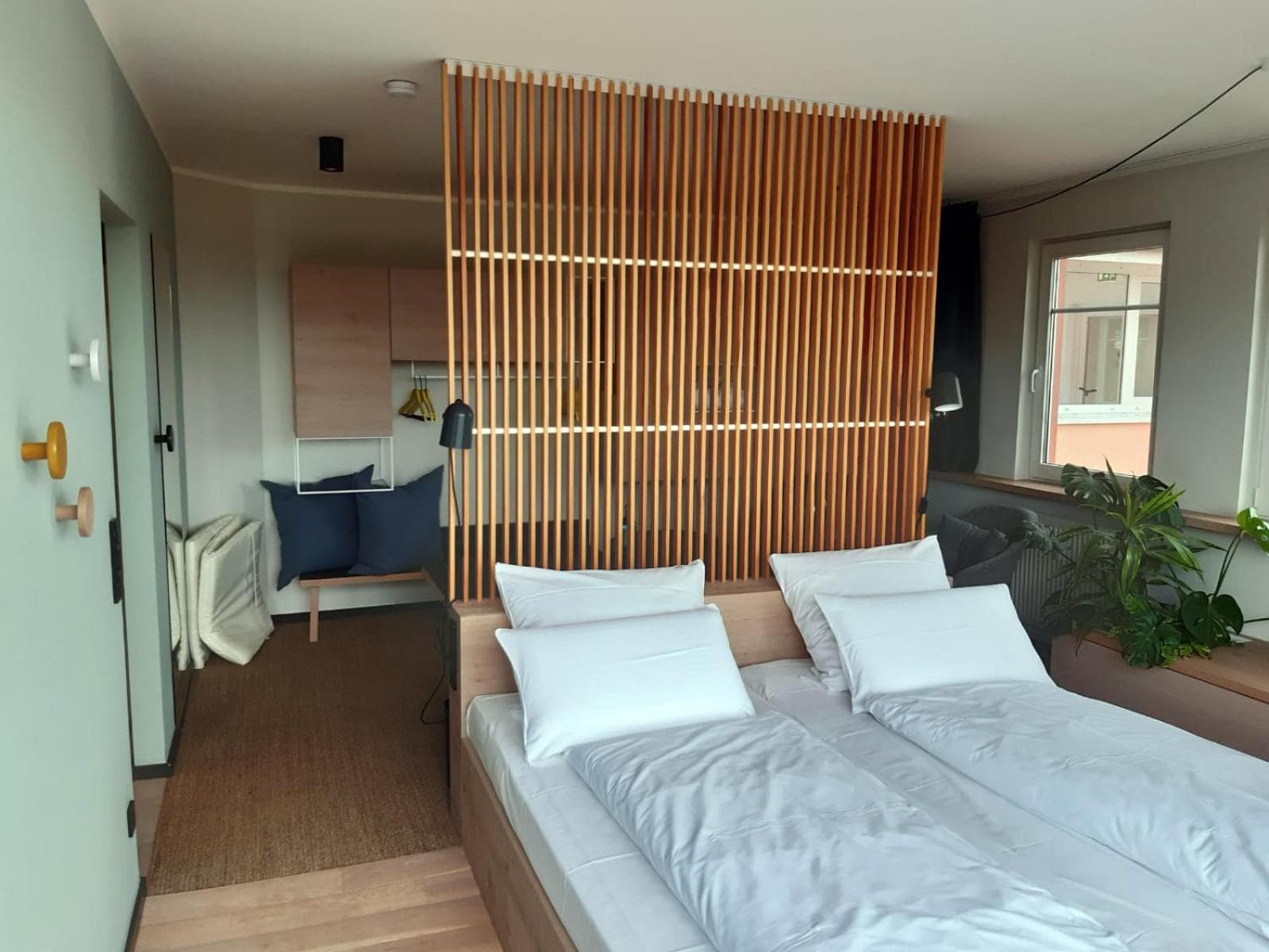 Hotel room at Designhotel Whitman