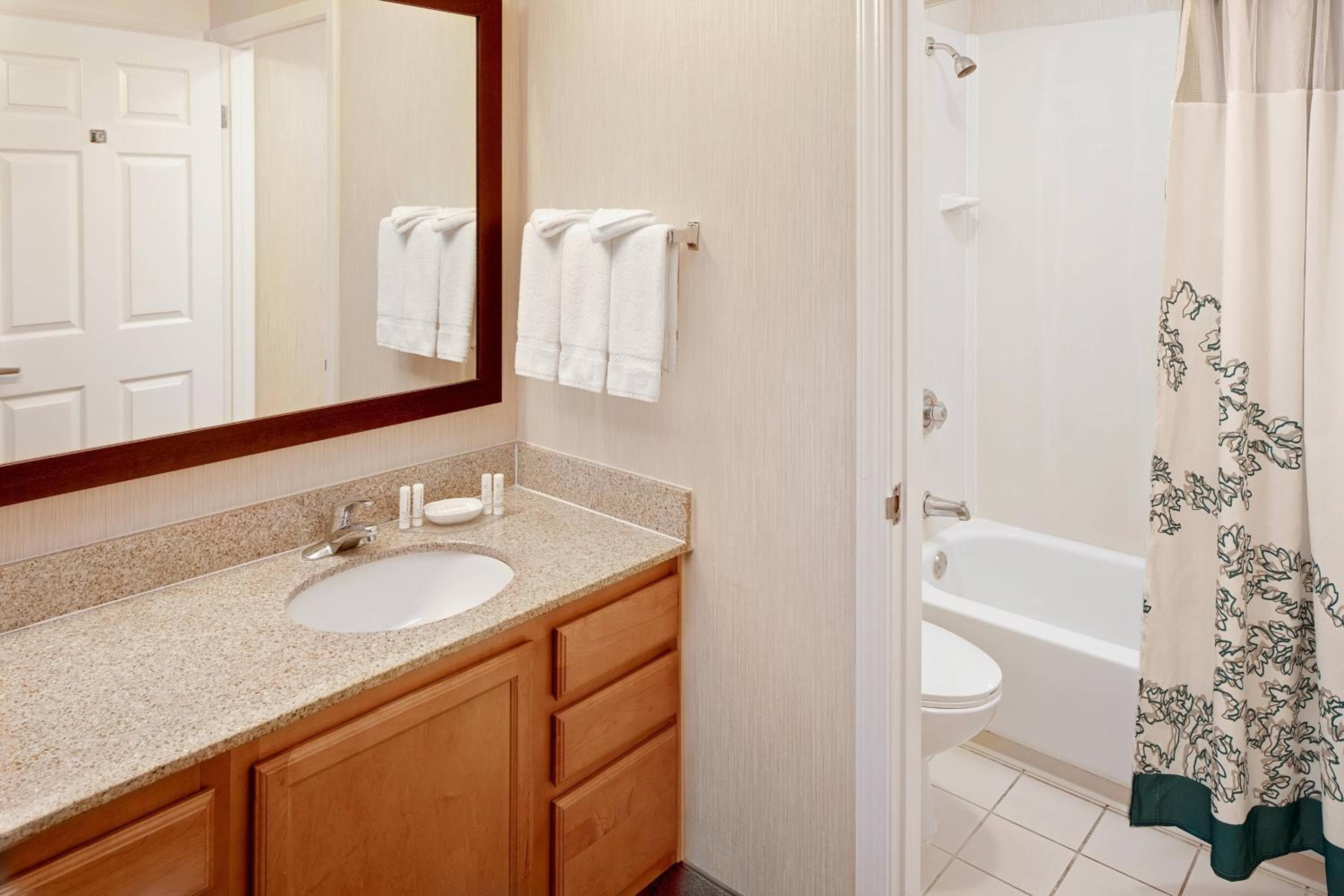 Residence Inn by Marriott San Jose Campbell, Campbell, photo 3