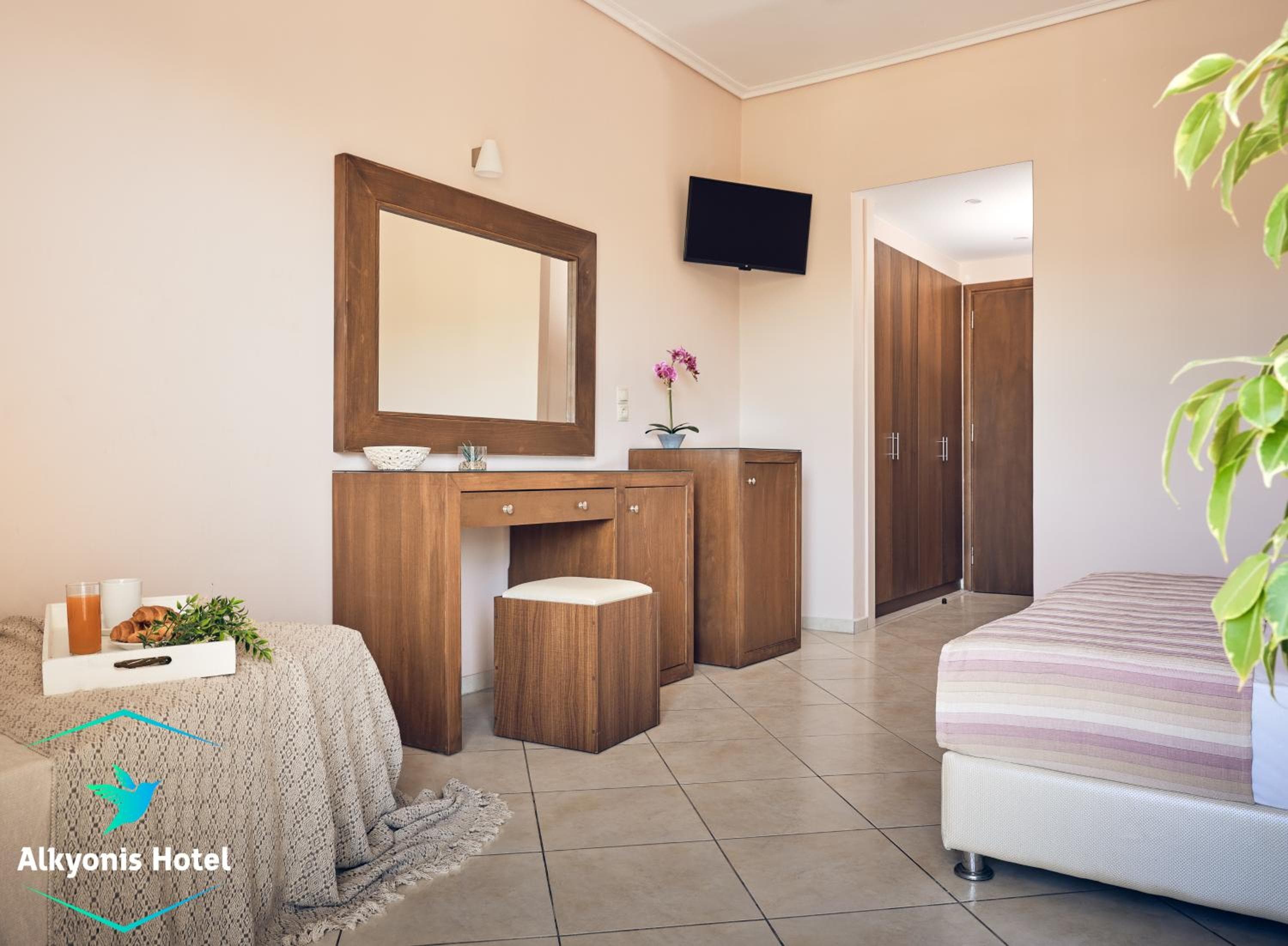 Alkyonis hotel, Laganas, photo 6