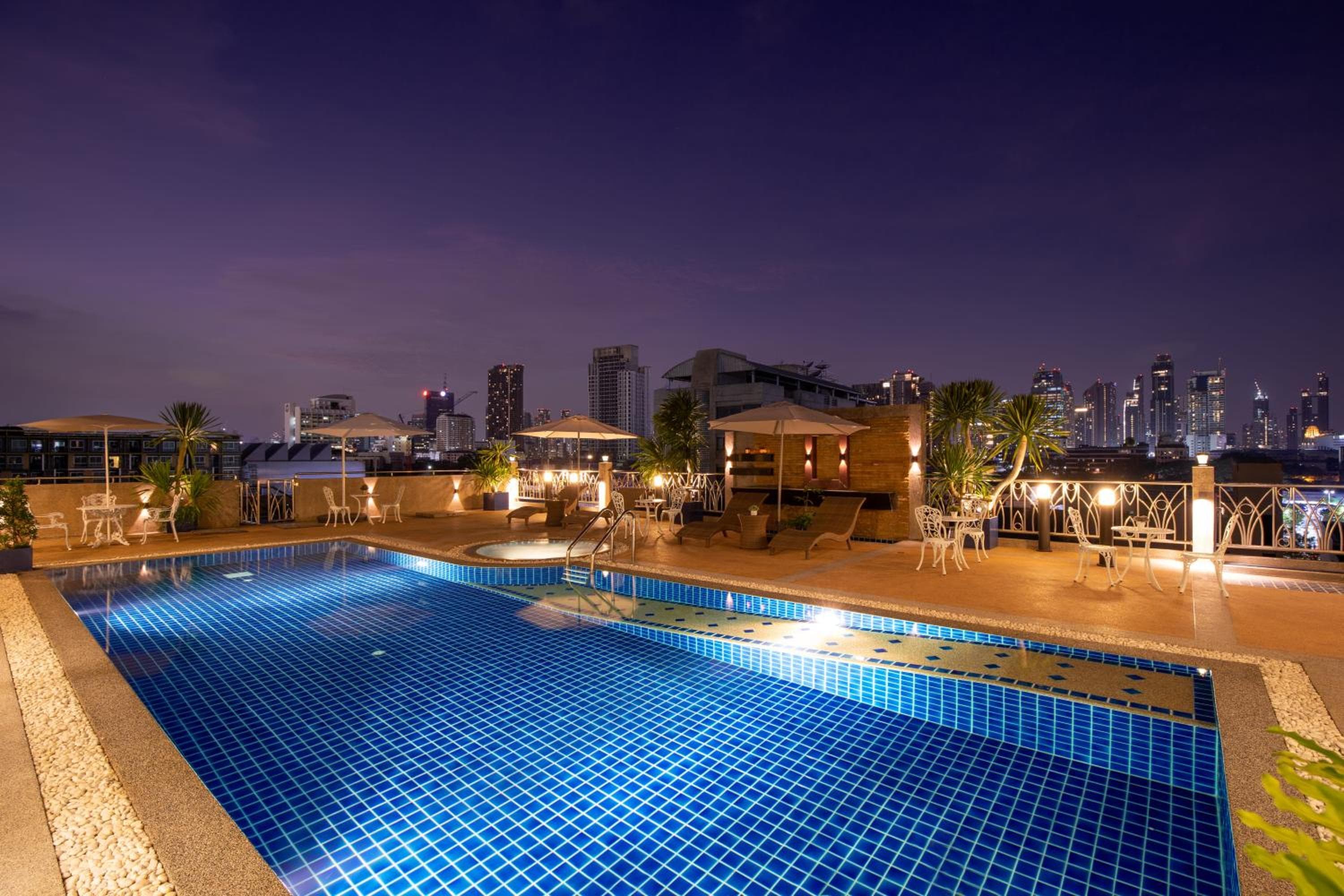 Capitel Rama 4, Bangkok