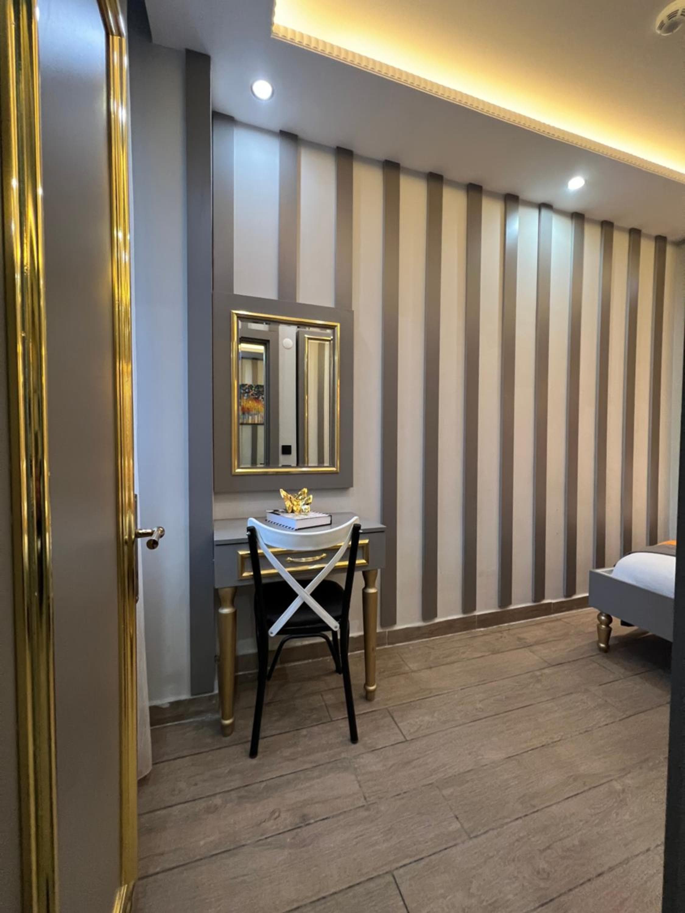Taksim Larissa hotel suites, Istanbul, photo 4
