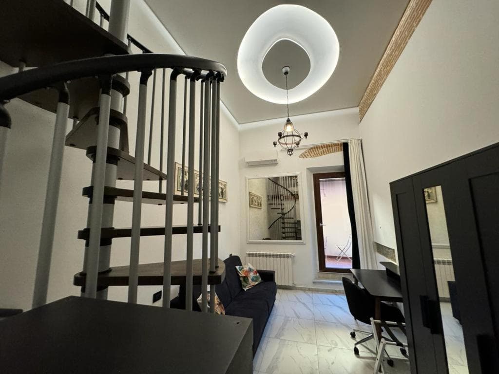 Venus Two-Floored Stylish Apartment in the City Center, Florence, photo 6