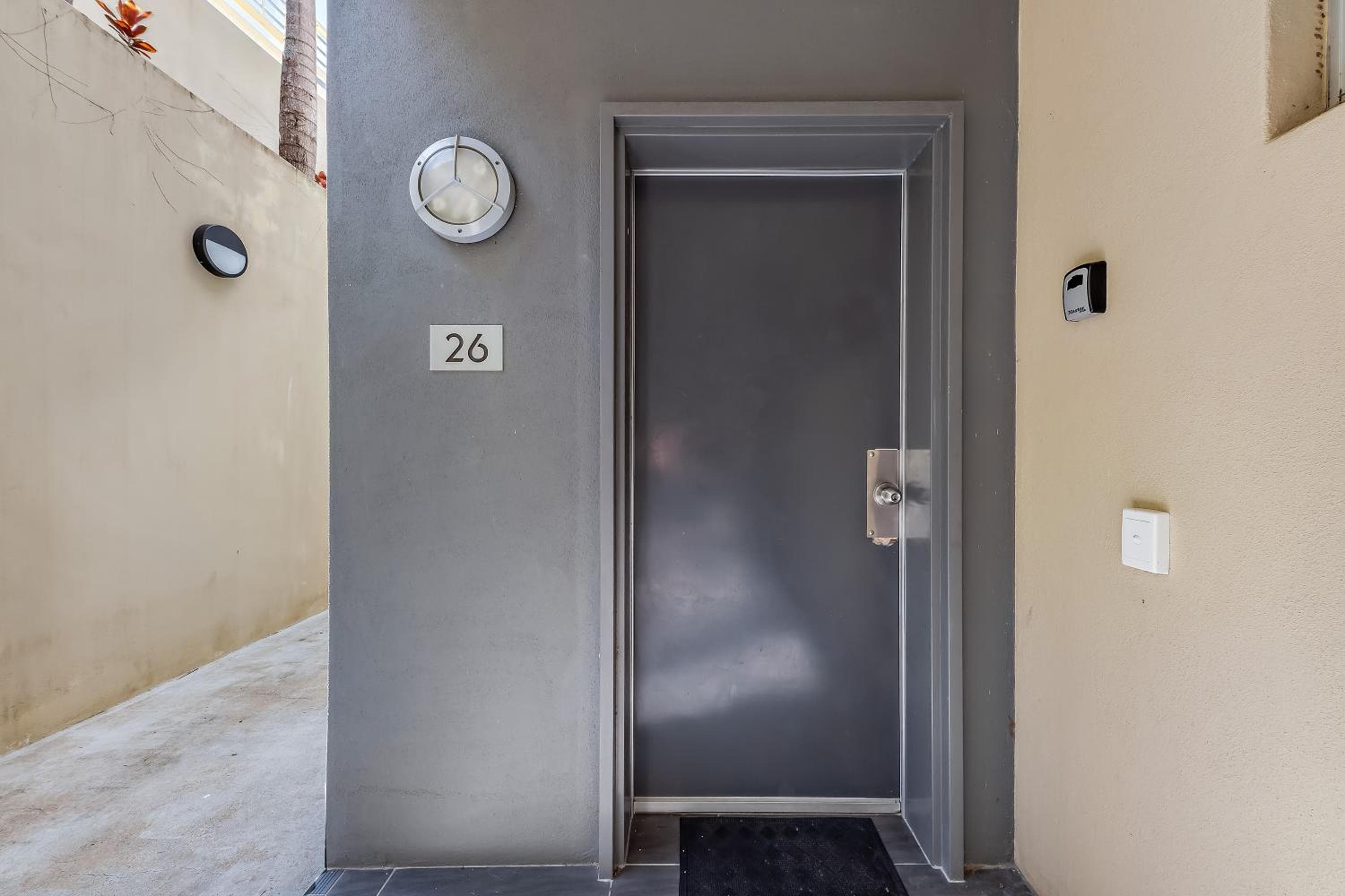 Airlie Summit Apartments, Airlie Beach