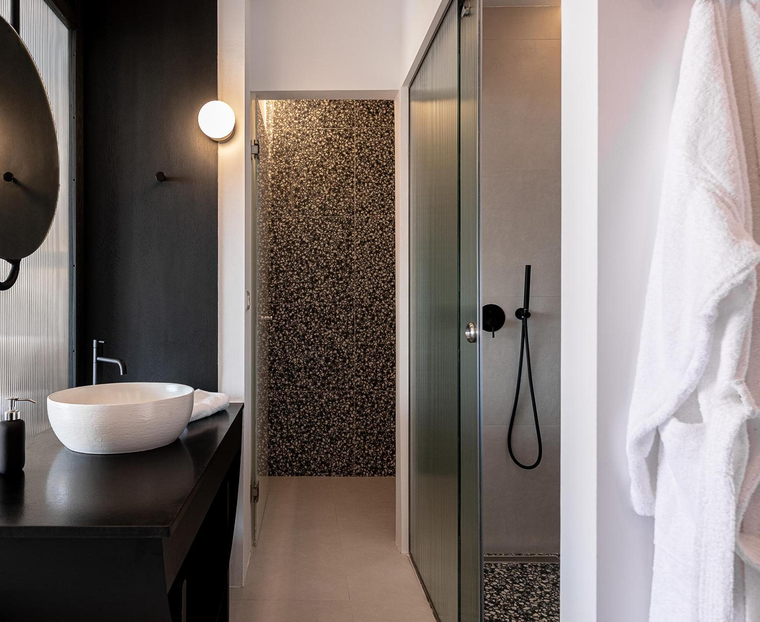 Nuovo Luxury Suites, Daratso