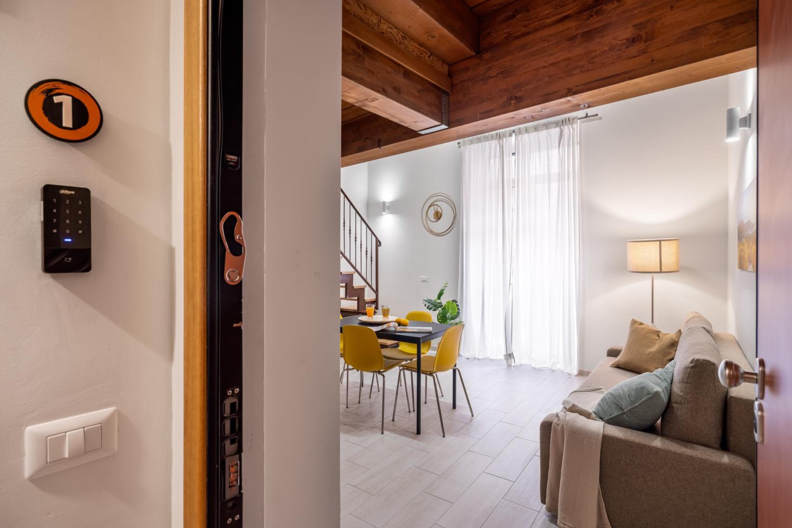 Open Sicily Homes - Near the Central Train Station, Palermo, photo 6