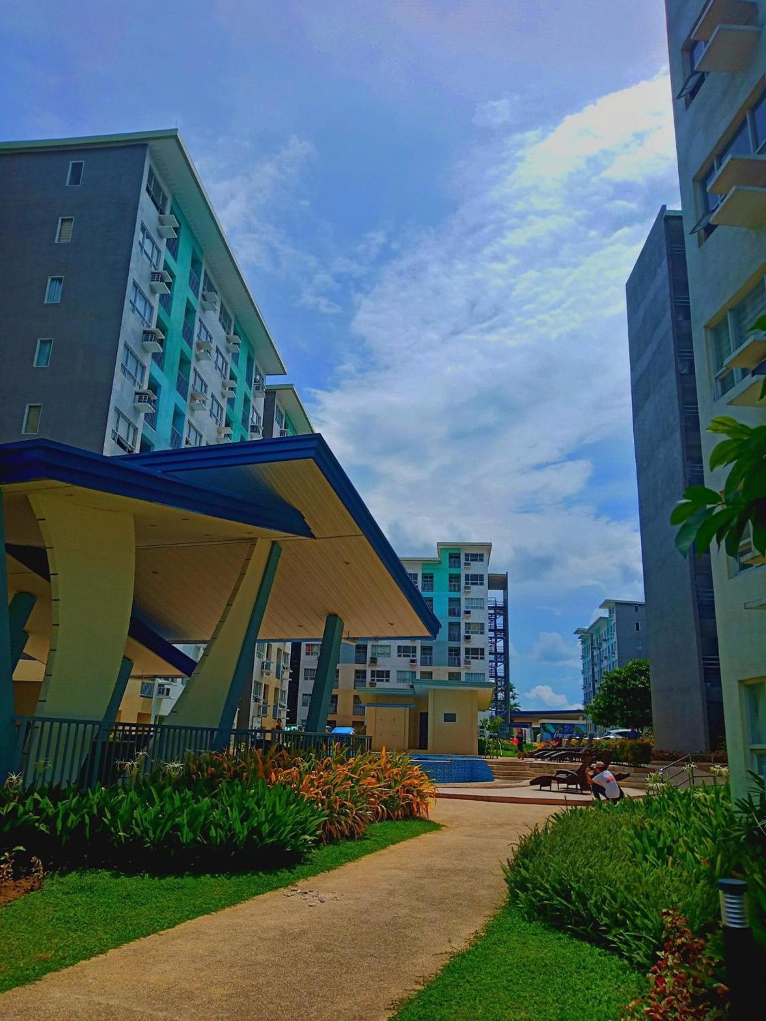 Seawind Condominium by Damosa Land Near Airport, Davao City