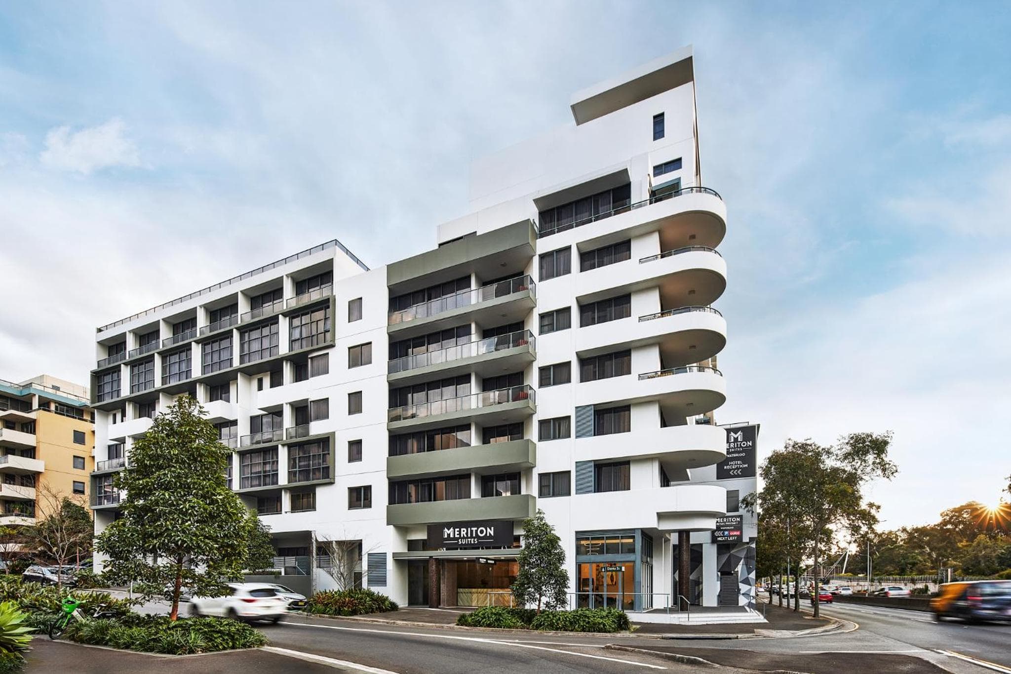 Meriton Suites Waterloo, Sydney