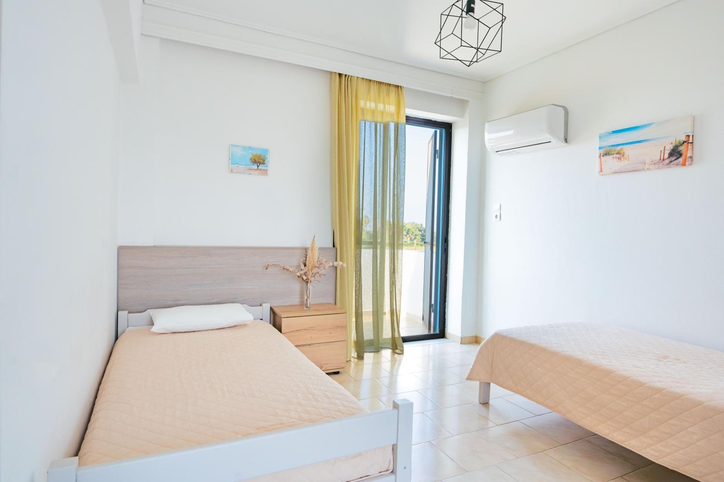 Anthia Apartments, Marmari, photo 3