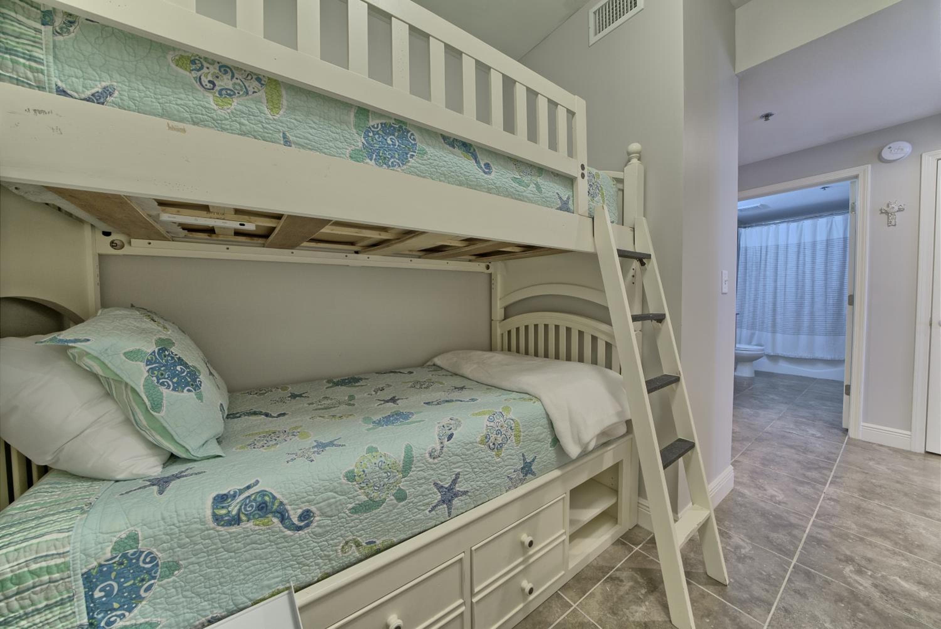 OCEAN FRONT CONDO w INCREDIBLE VIEWS, Panama City Beach, photo 2
