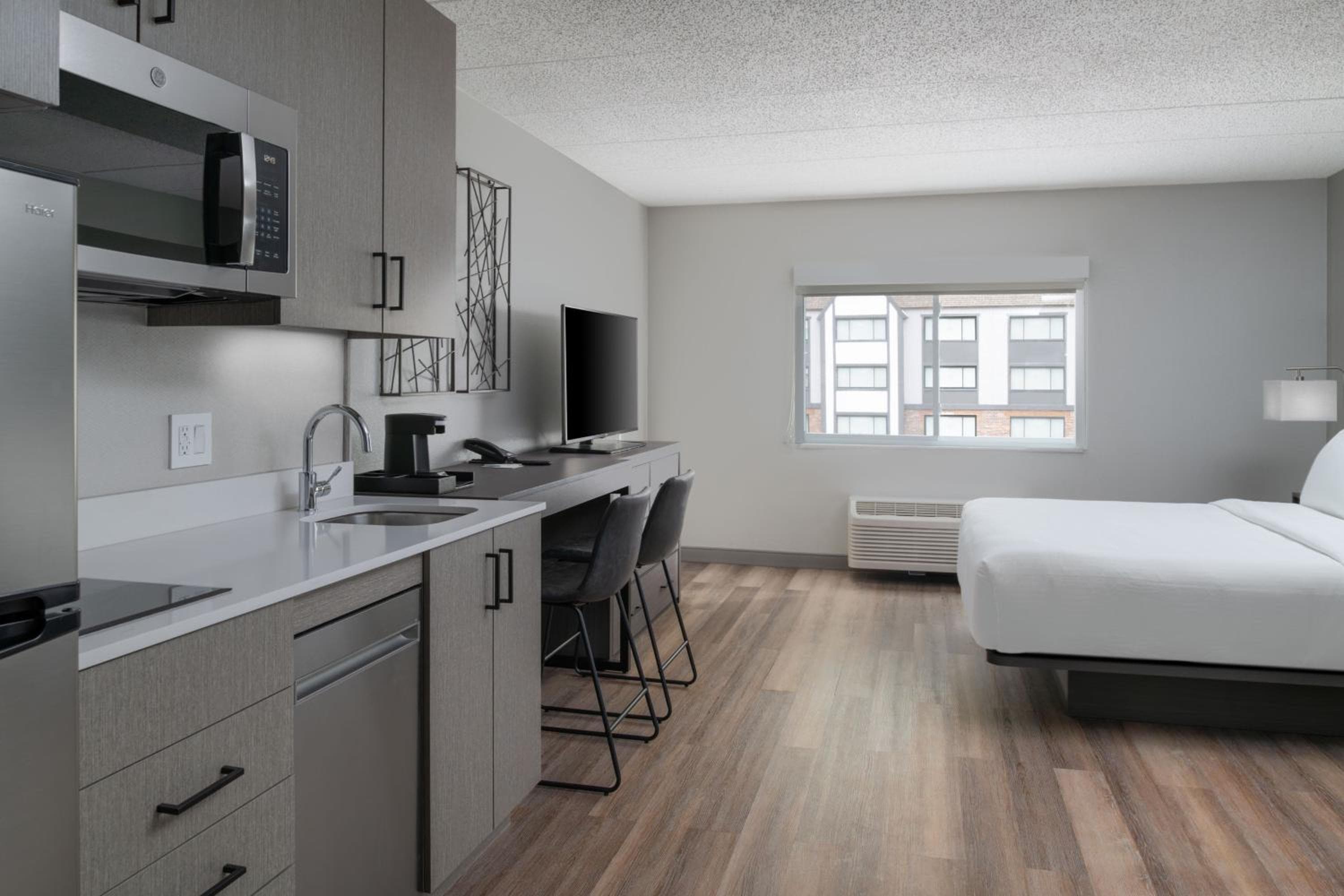 TownePlace Suites by Marriott Framingham, Framingham, photo 2