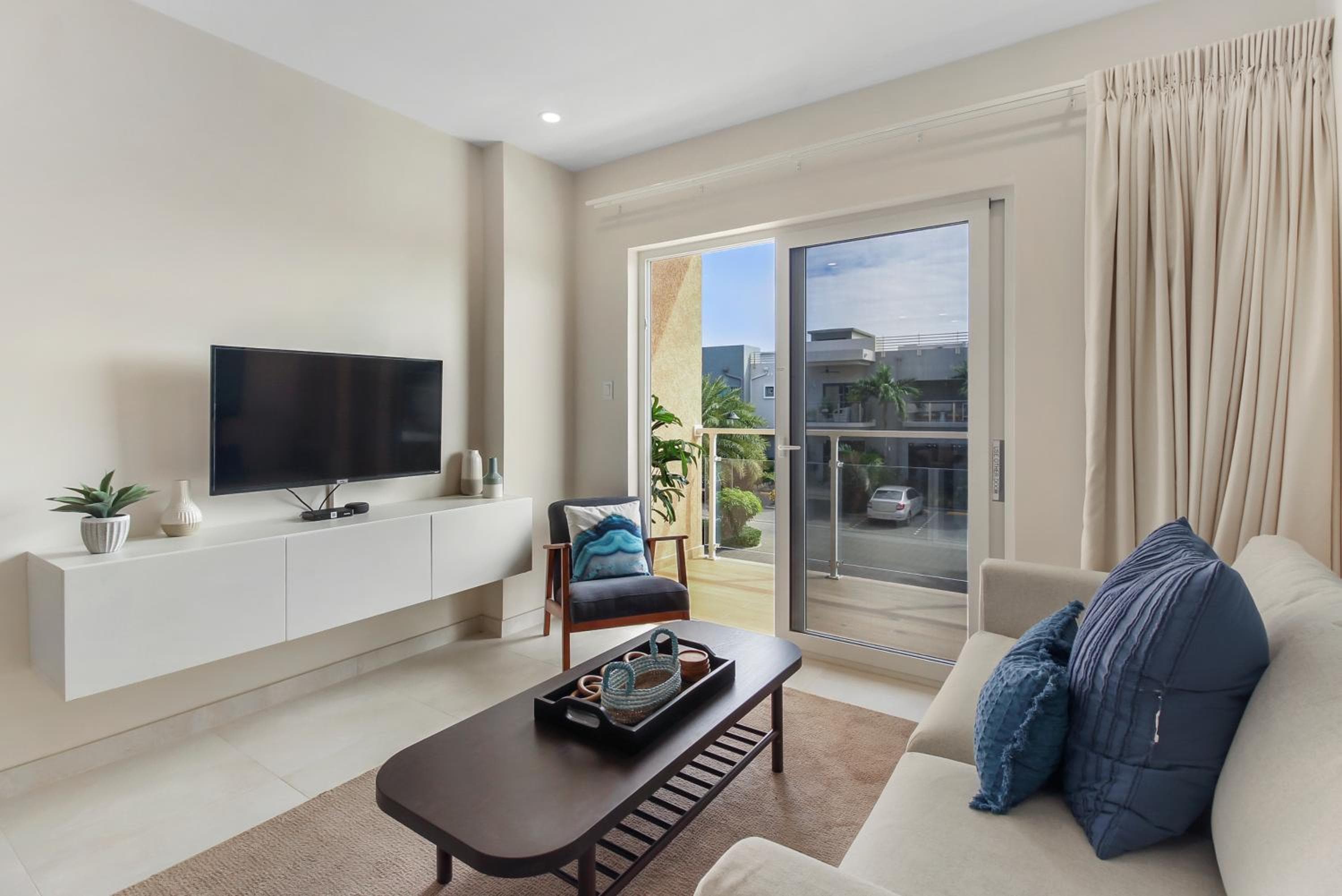 Aracari Residences by Bocobay - Luxury Condos 5 min Walk to Ritz and Palm Beach, Palm-Eagle Beach, photo 6