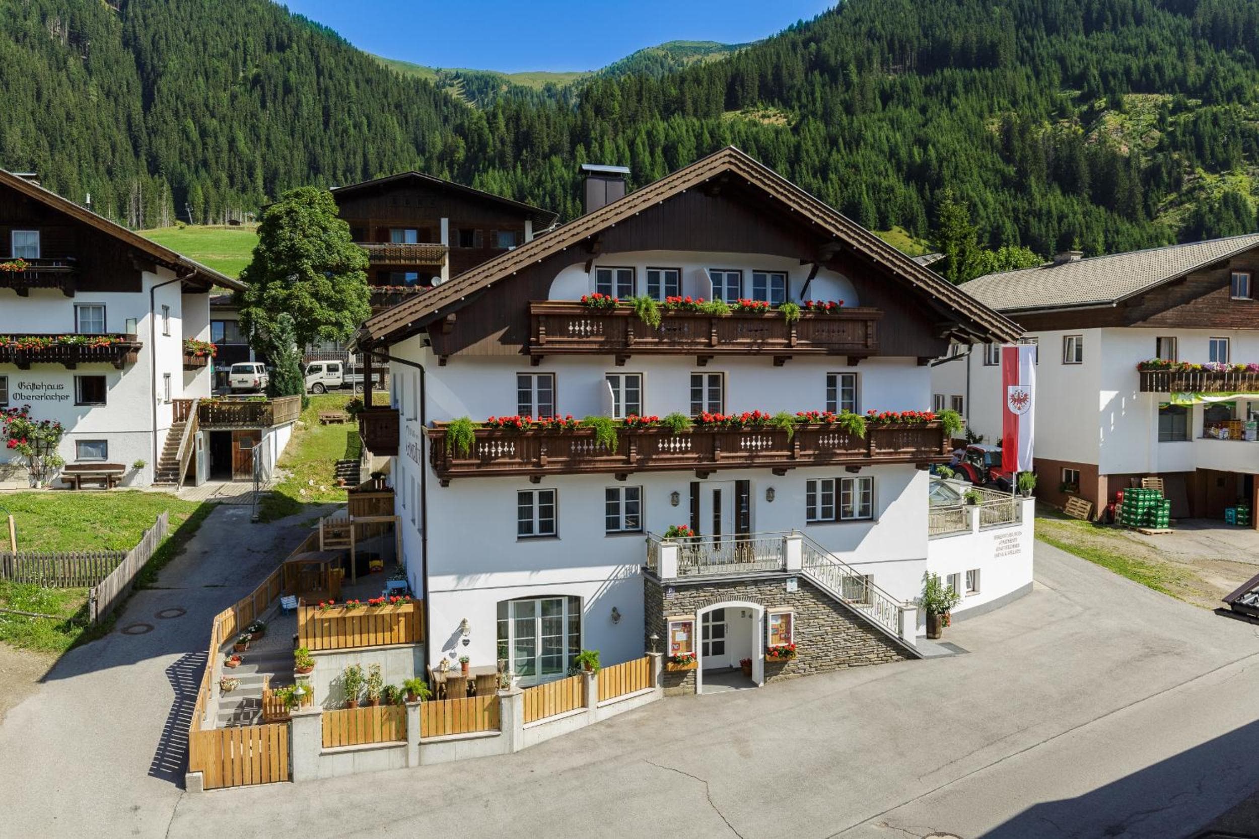 Apartments Gannerhof - 3 stars, Obertilliach