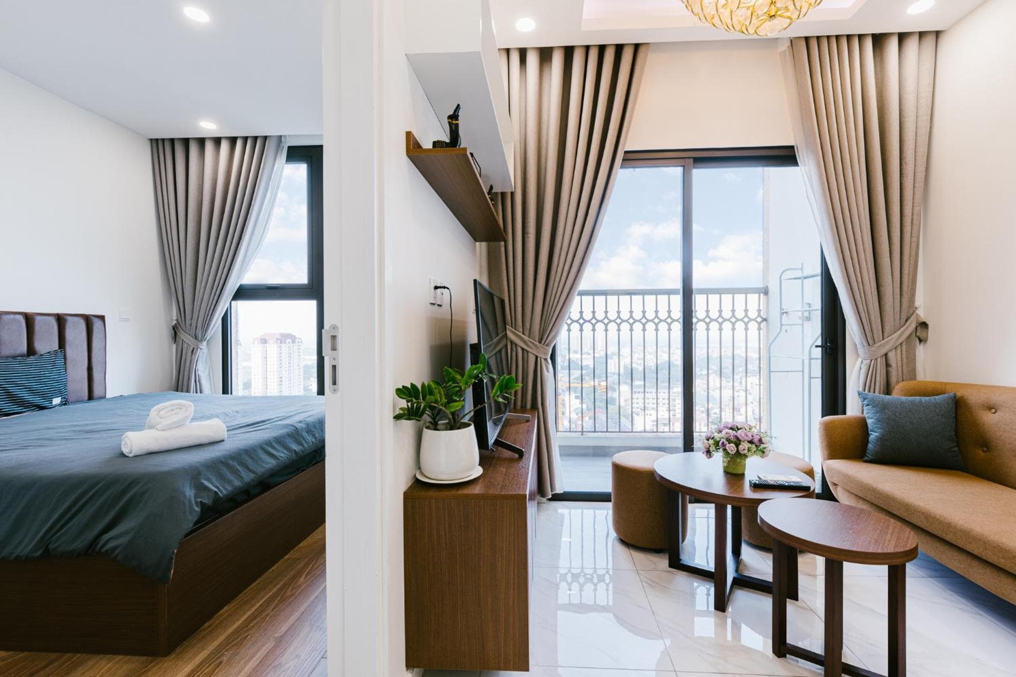 Muse Hanoi Lake View Luxury Apartment - D' Eldorado, Hanoi