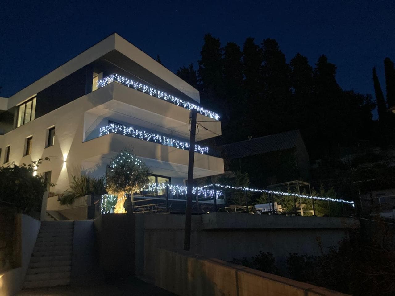 Aparthotel Villa V with pool and parking, Rijeka